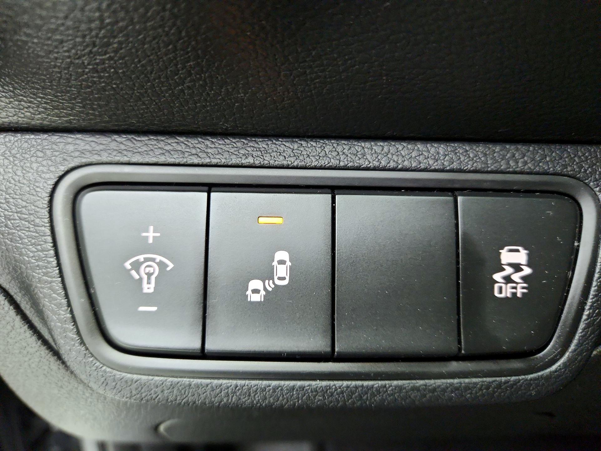 Thumbnail: 2023 Kia Forte - 13