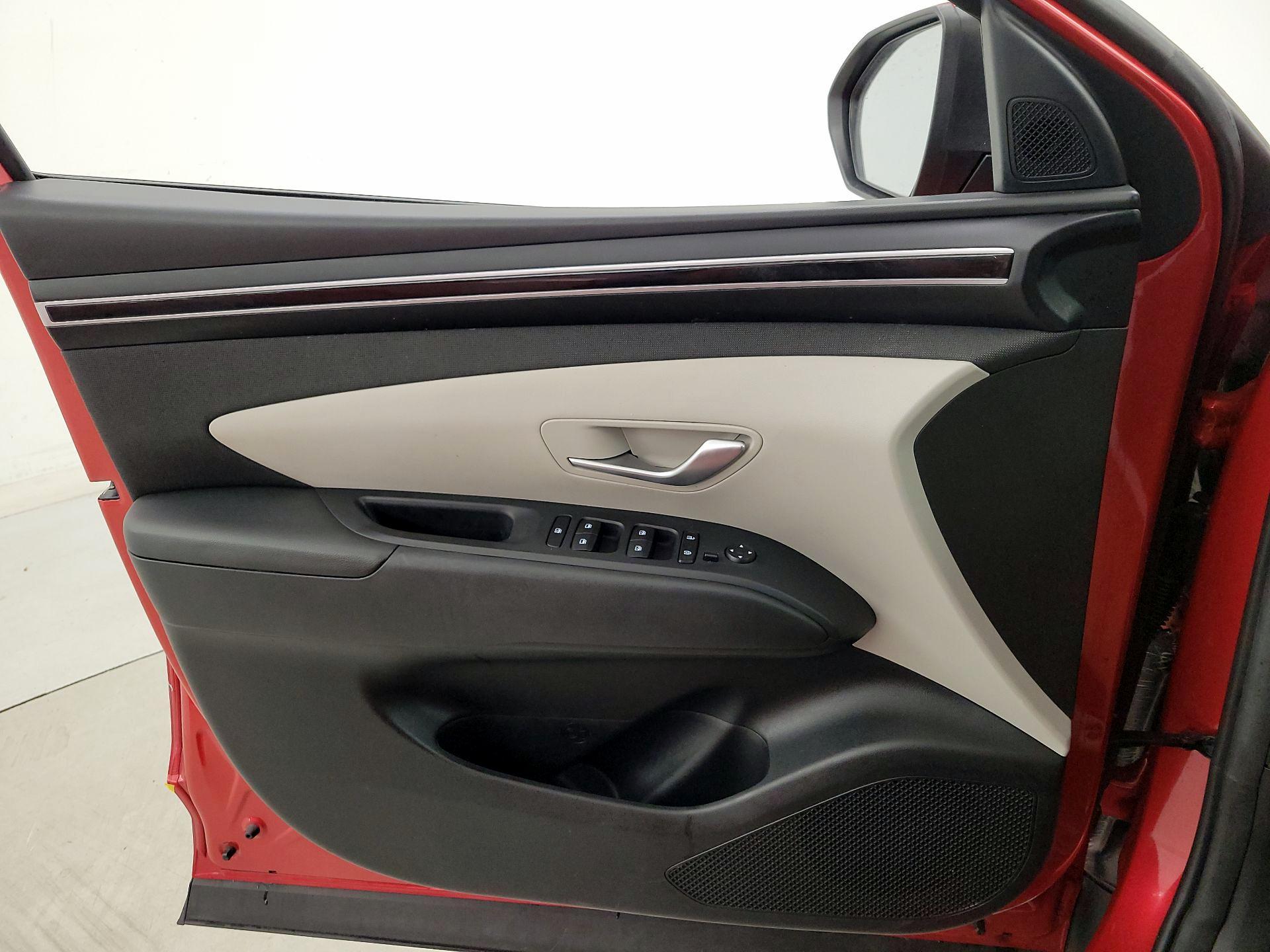 Thumbnail: 2023 Hyundai Tucson - 12
