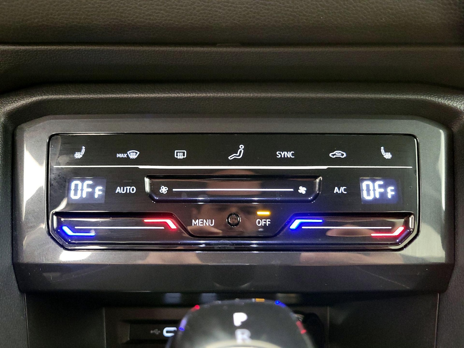 2023 Volkswagen Tiguan SE - Photo 17