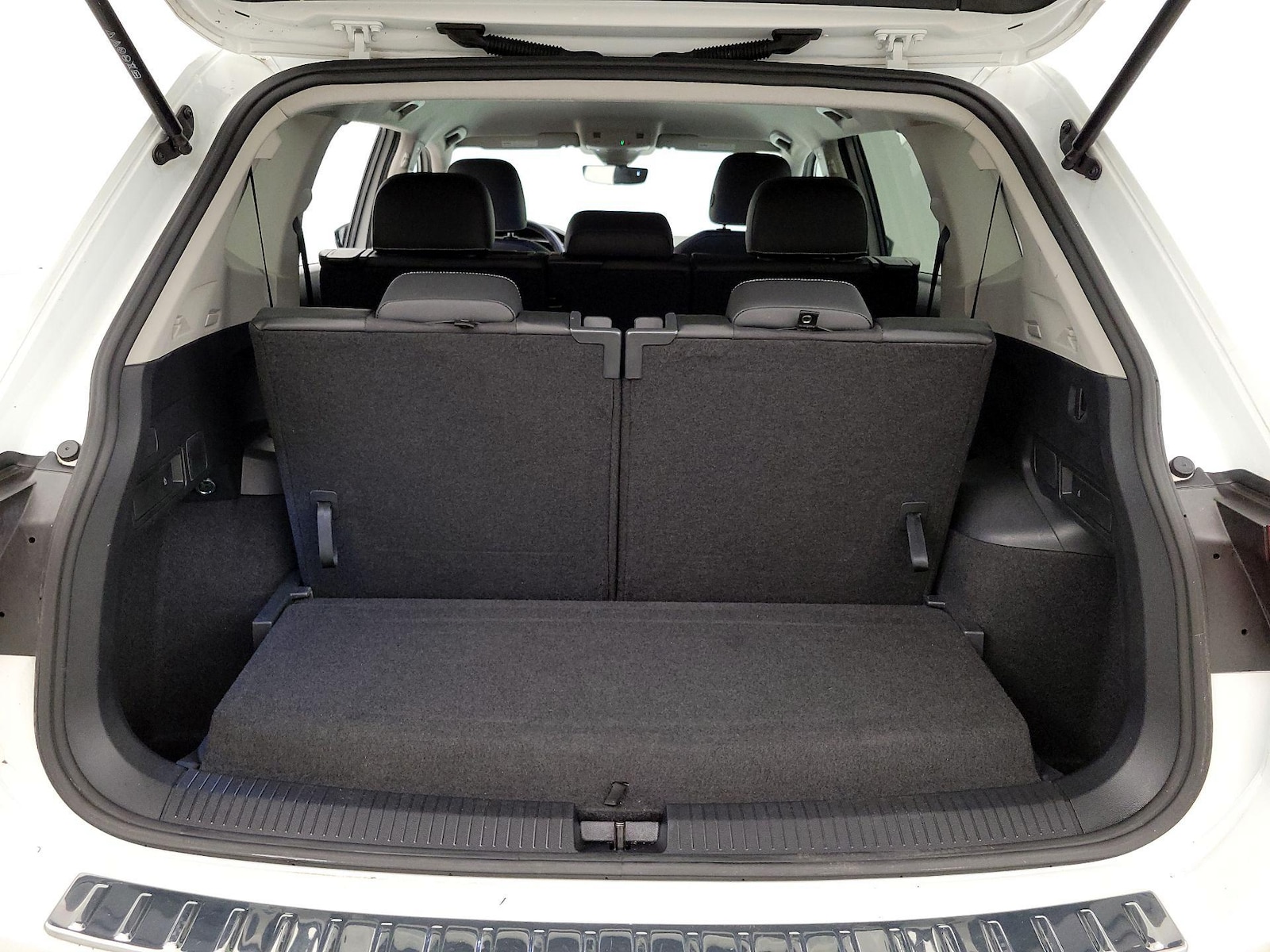 2023 Volkswagen Tiguan SE - Photo 22