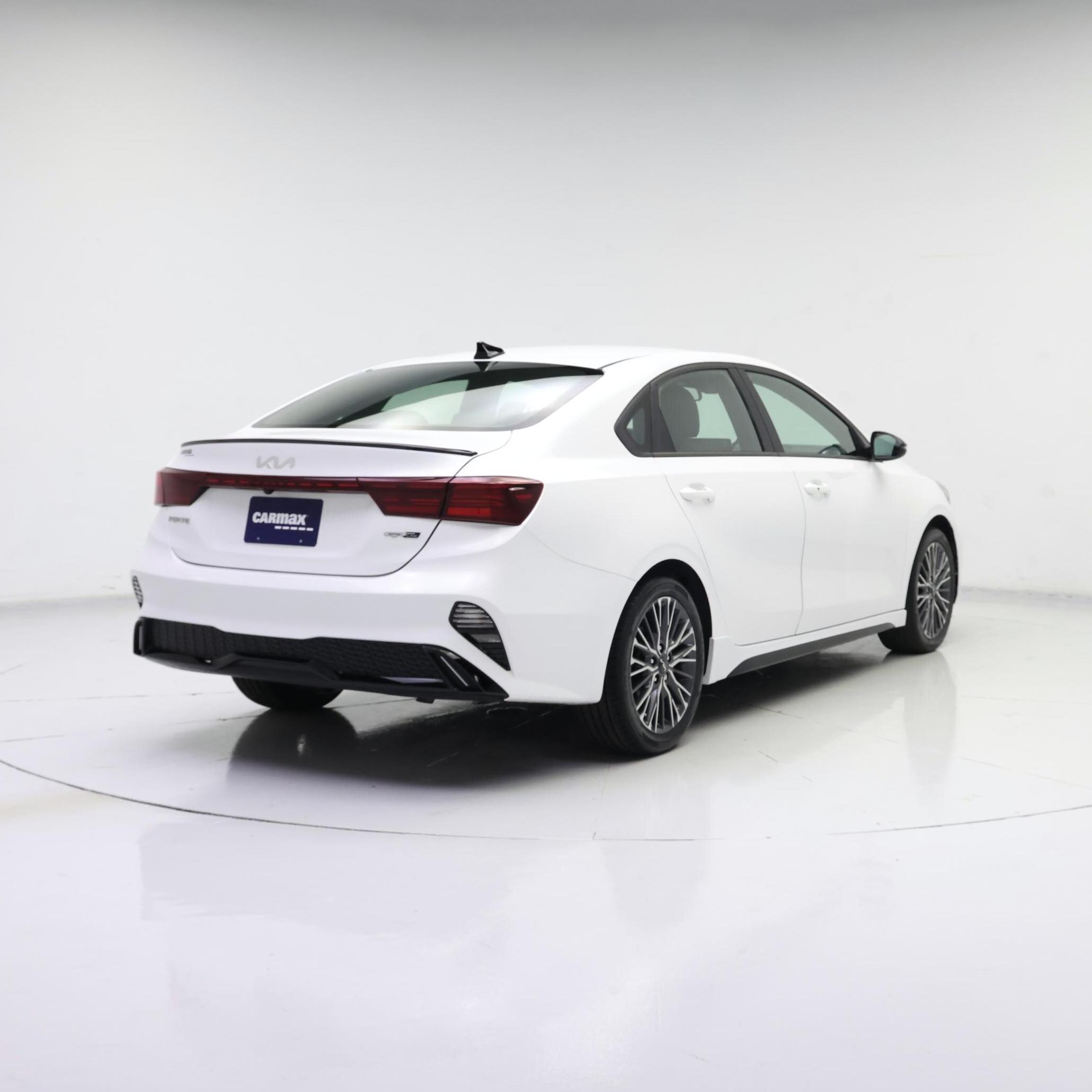 Thumbnail: 2023 Kia Forte - 8
