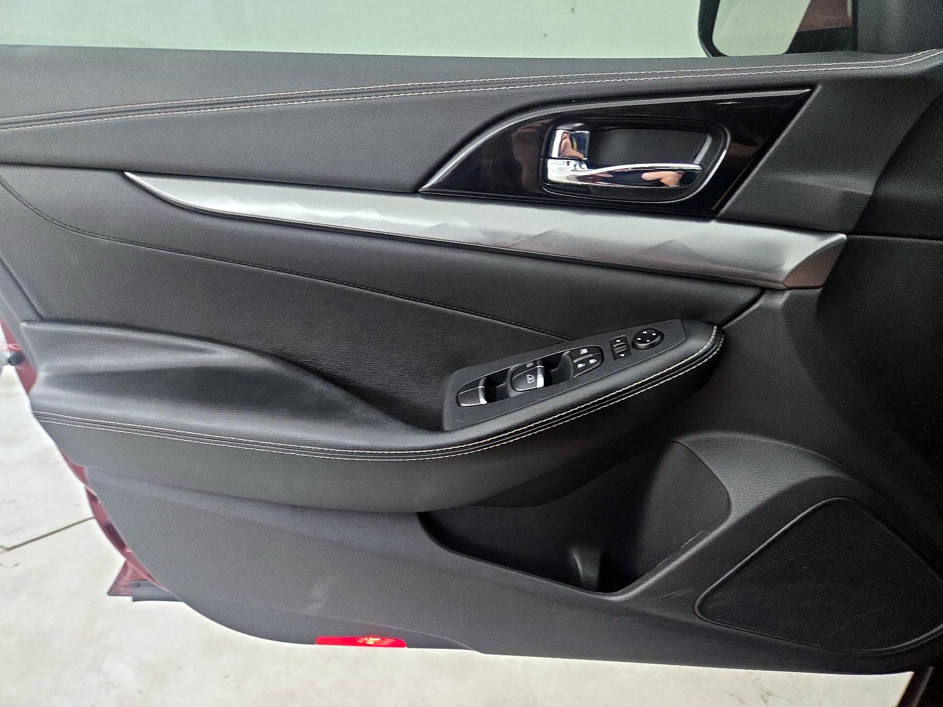 Thumbnail: 2020 Nissan Maxima - 12