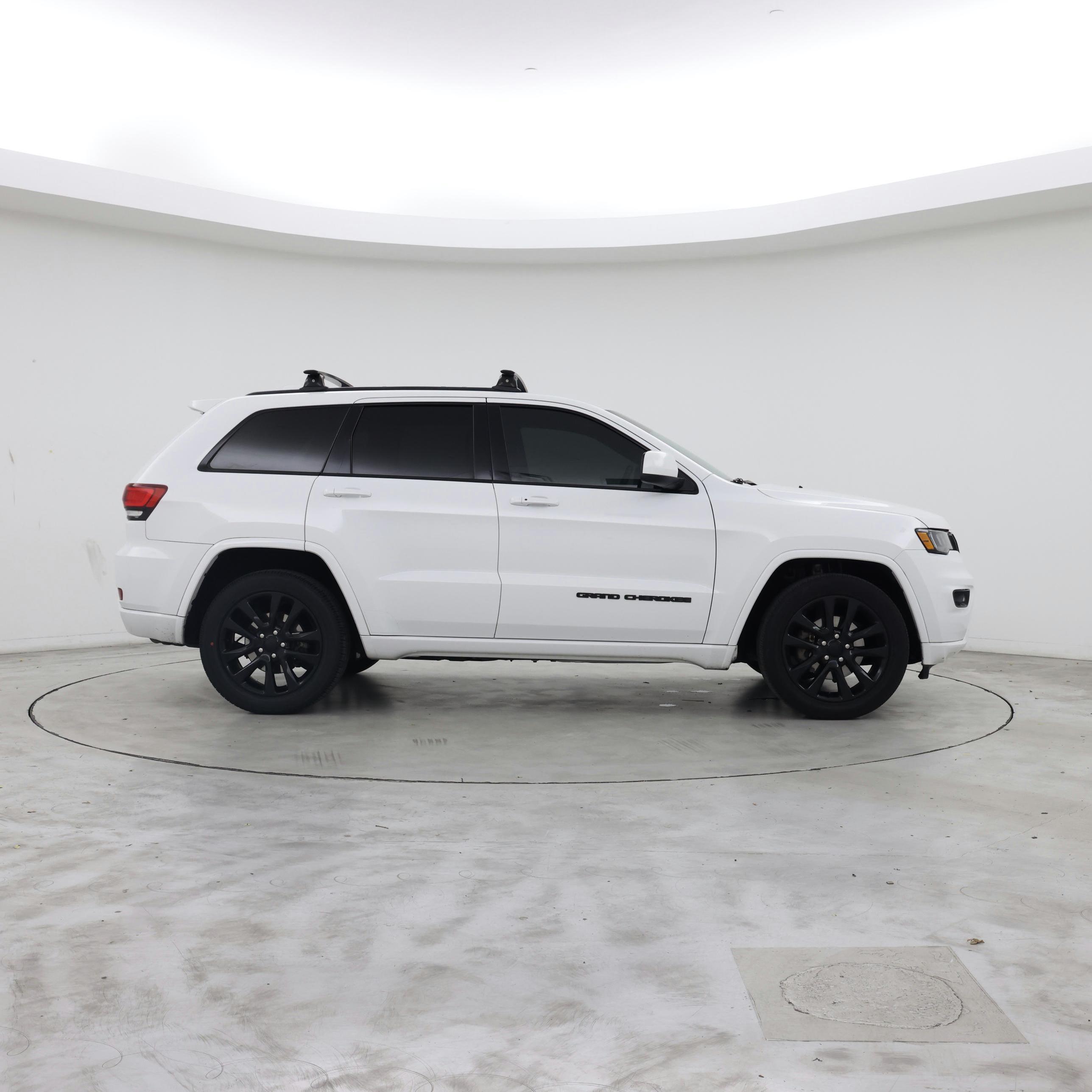 Thumbnail: 2019 Jeep Grand Cherokee - 7