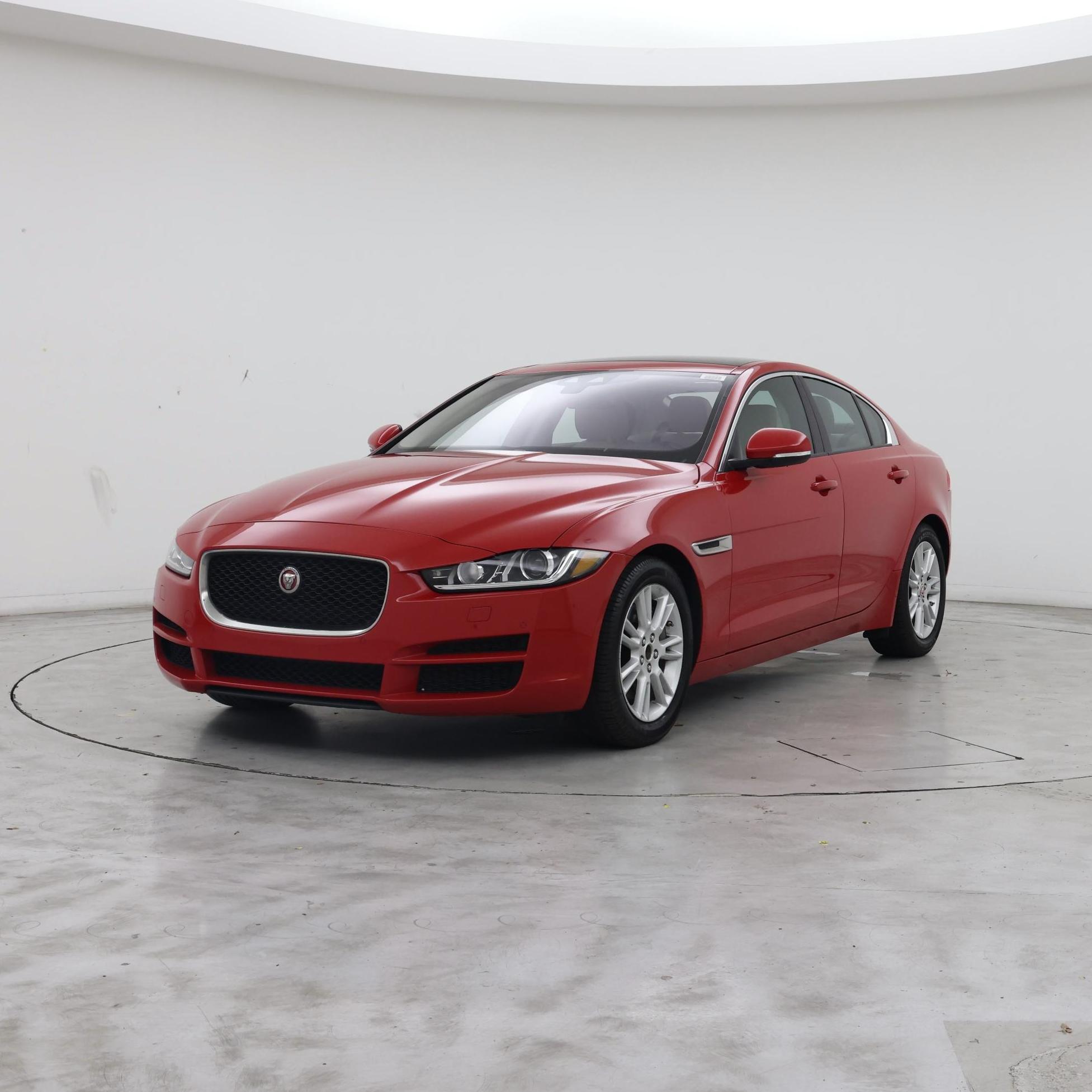 Thumbnail: 2018 Jaguar XE - 4
