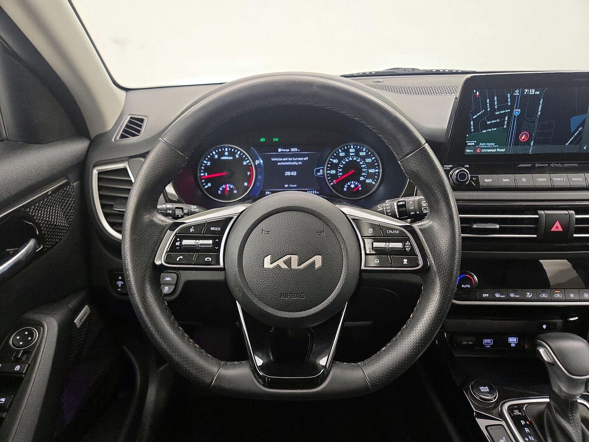 Thumbnail: 2022 Kia Seltos - 10