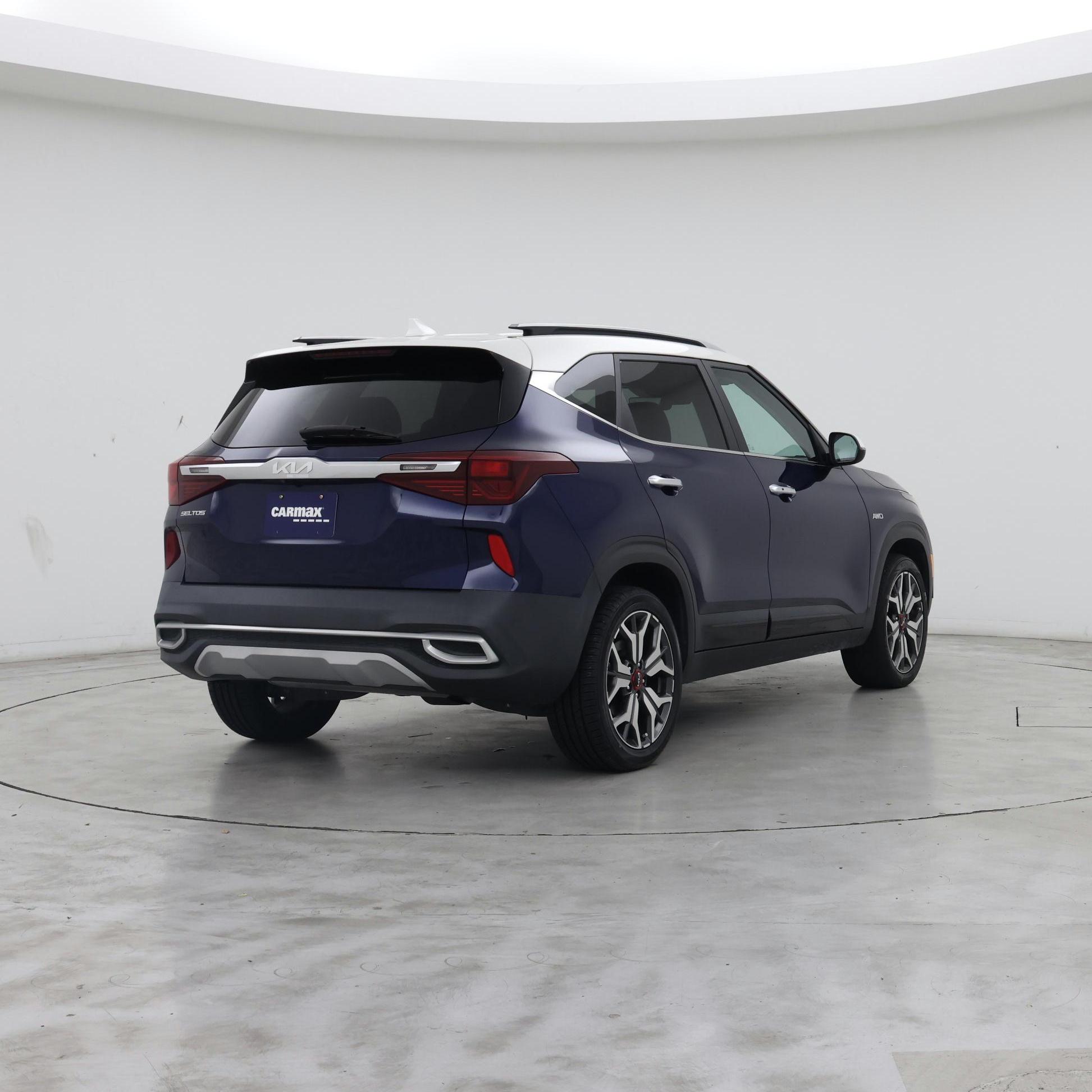 Thumbnail: 2022 Kia Seltos - 8