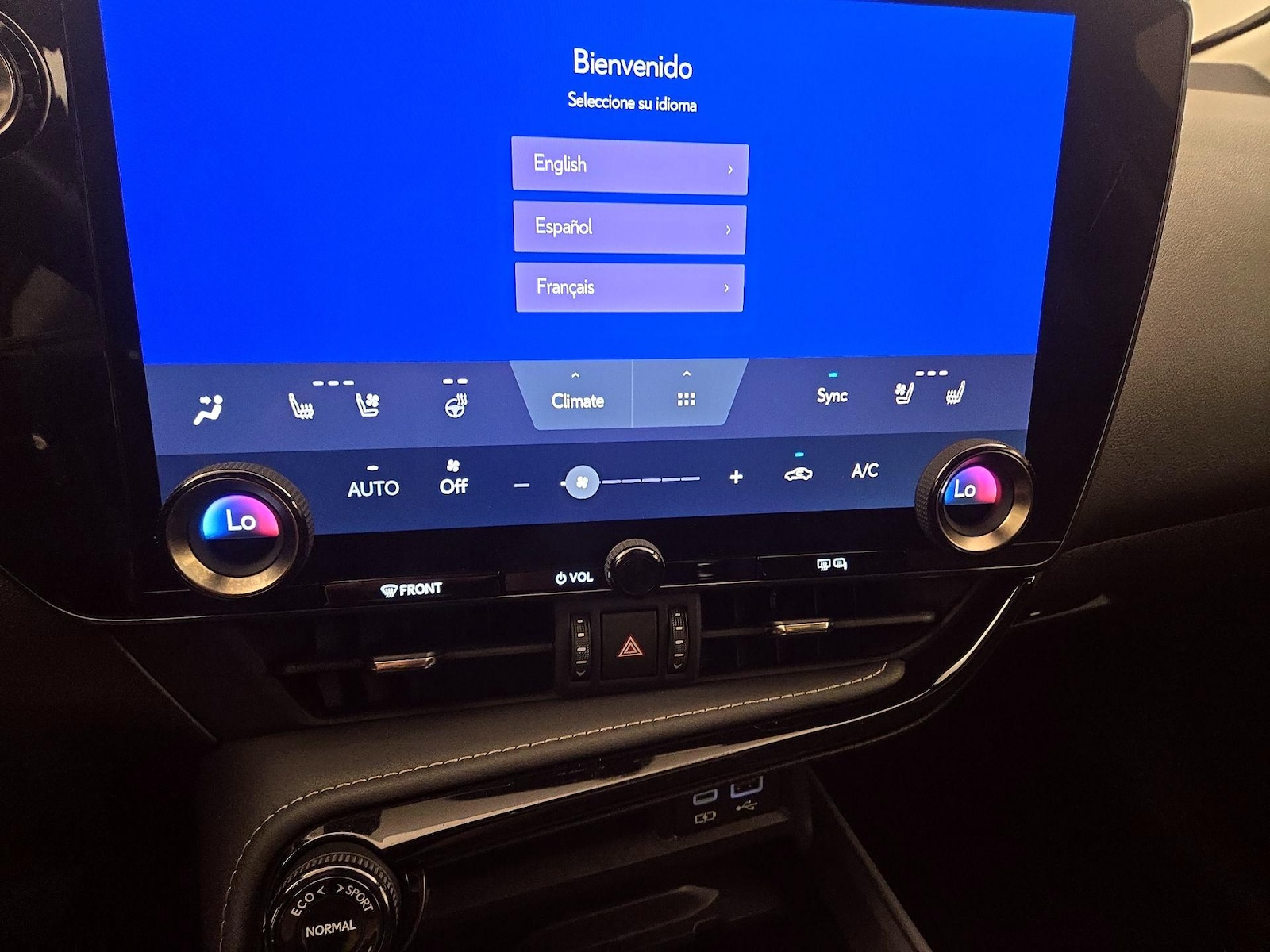 2023 Lexus NX 350 - Photo 17