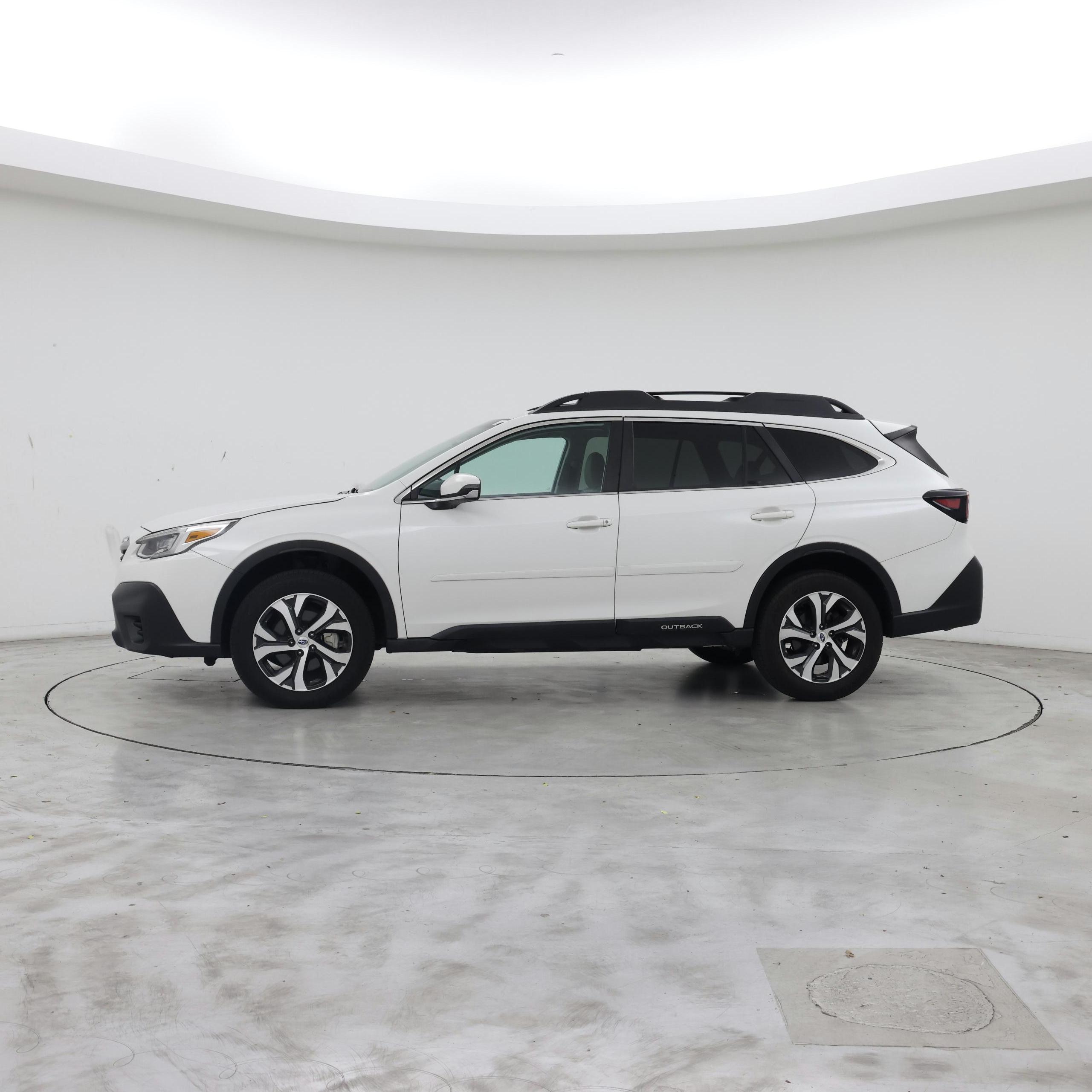 Thumbnail: 2022 Subaru Outback - 3