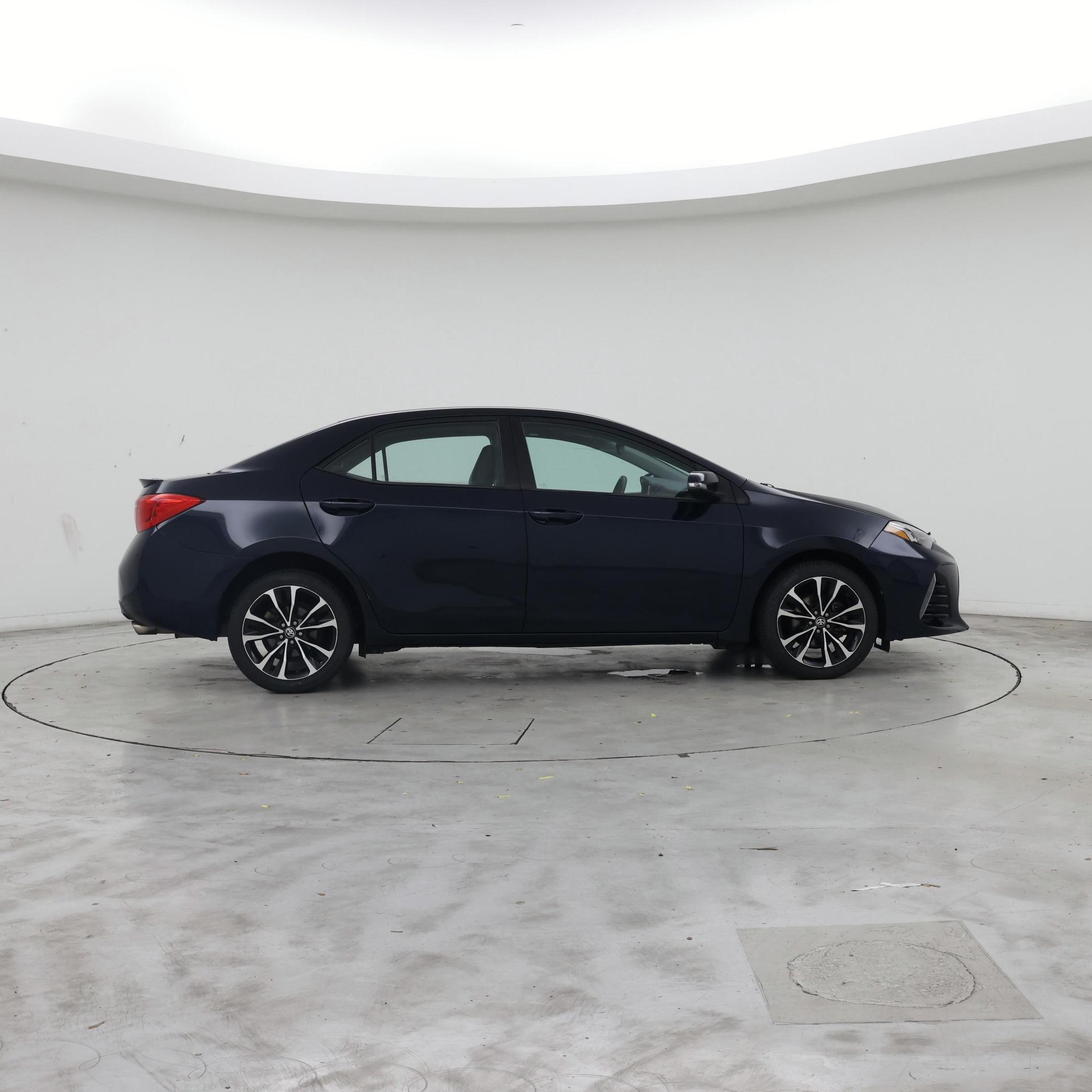 Thumbnail: 2018 Toyota Corolla - 7