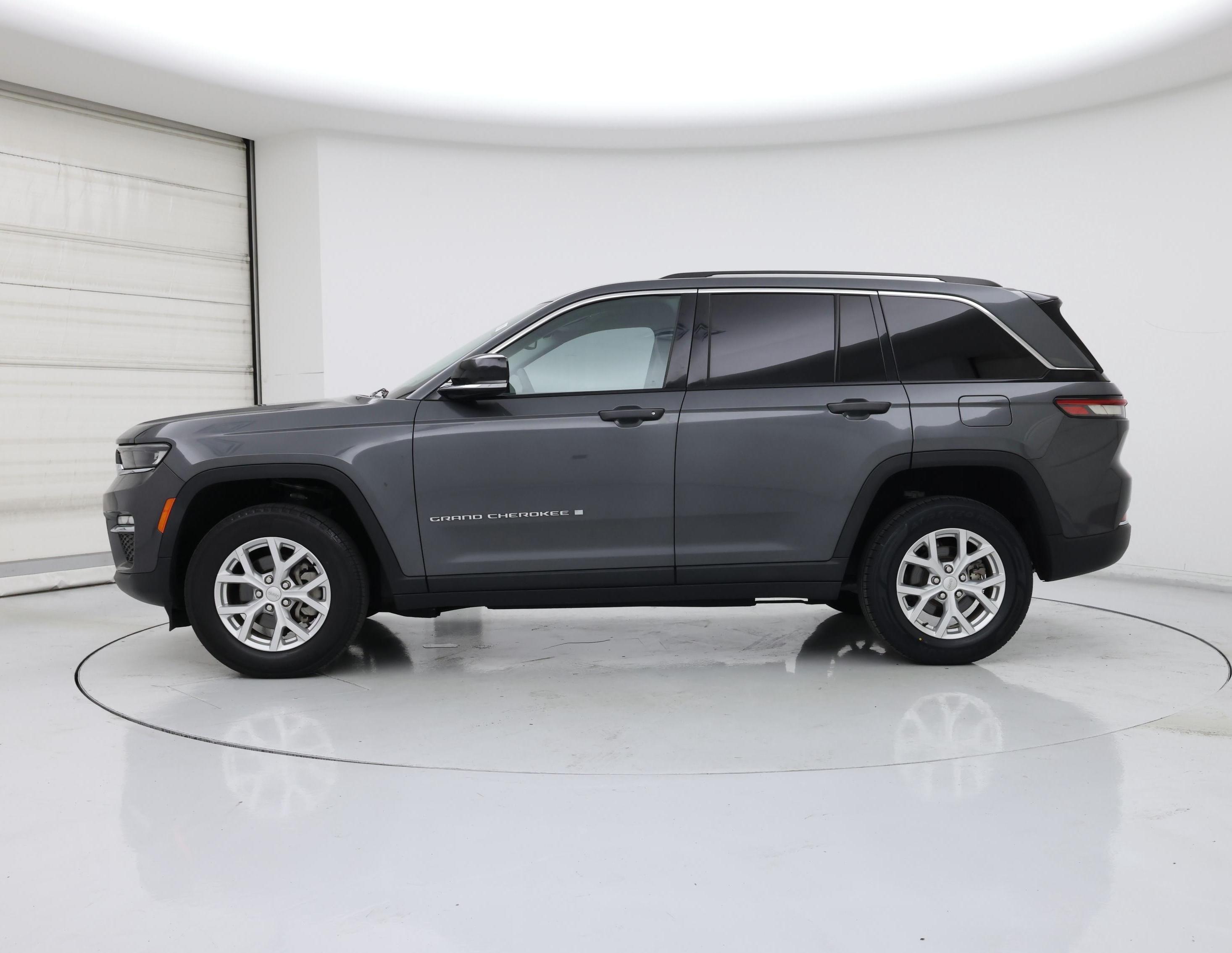 Thumbnail: 2023 Jeep Grand Cherokee - 3