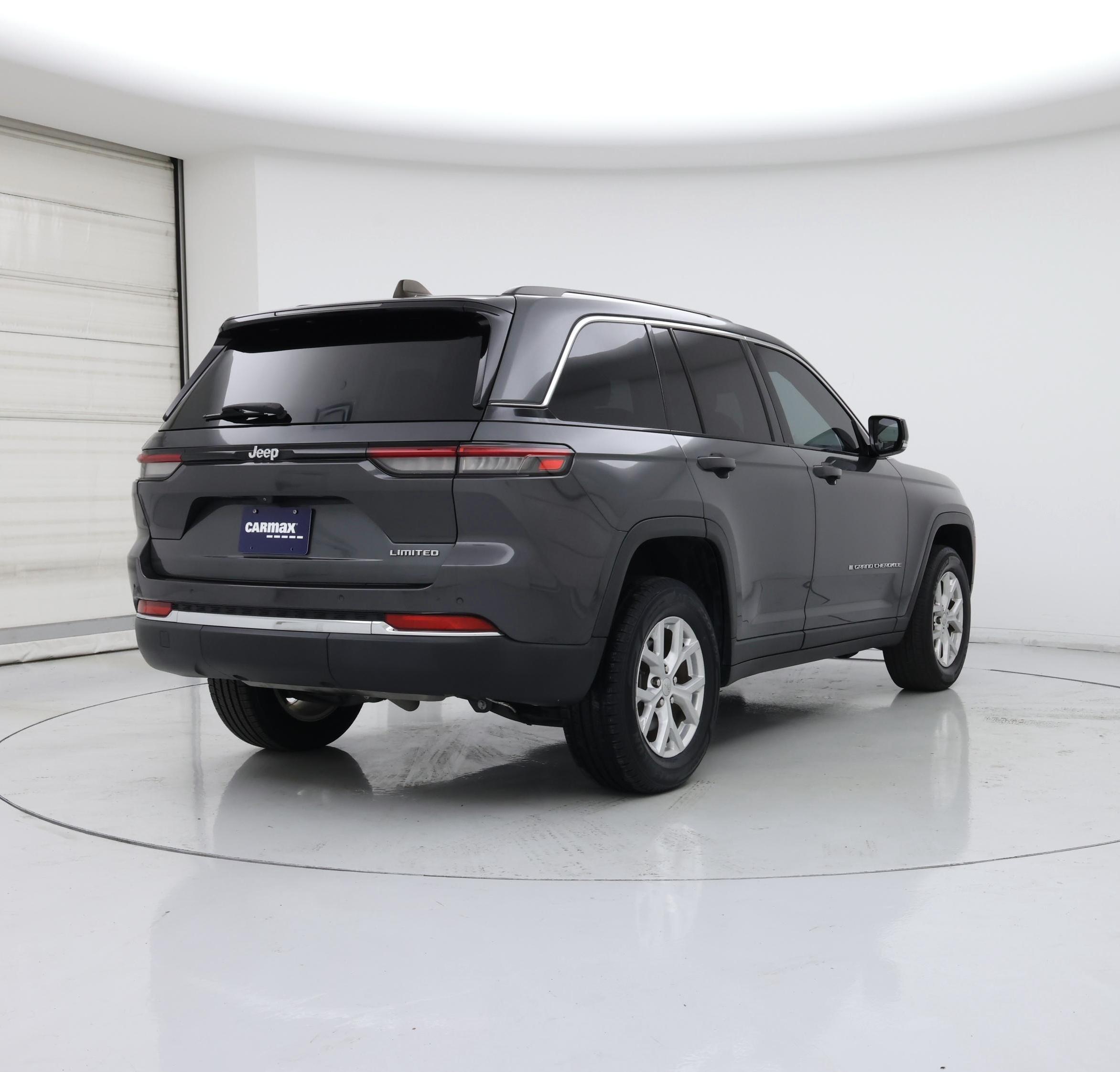 Thumbnail: 2023 Jeep Grand Cherokee - 8