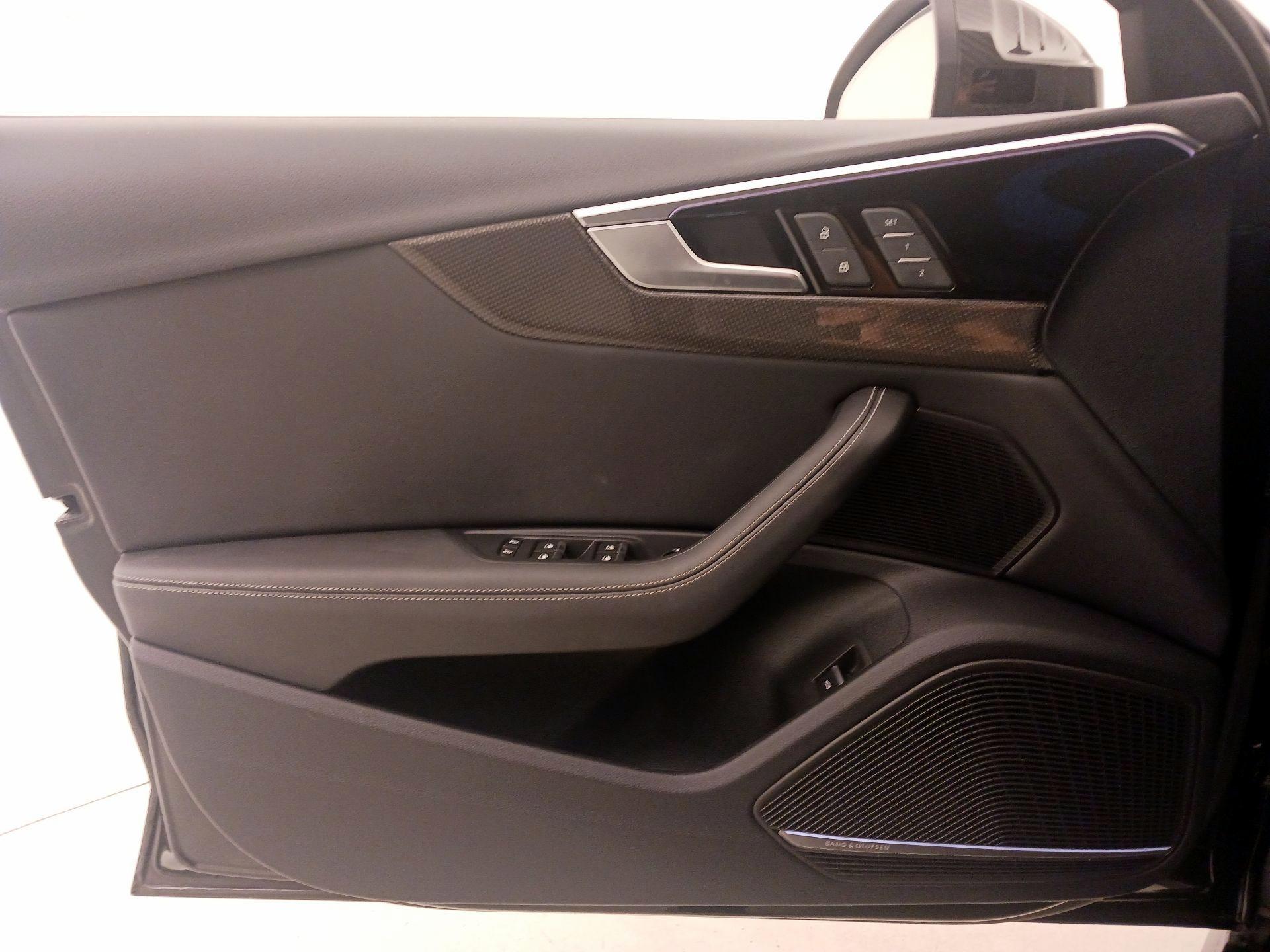 Thumbnail: 2023 Audi S4 - 12