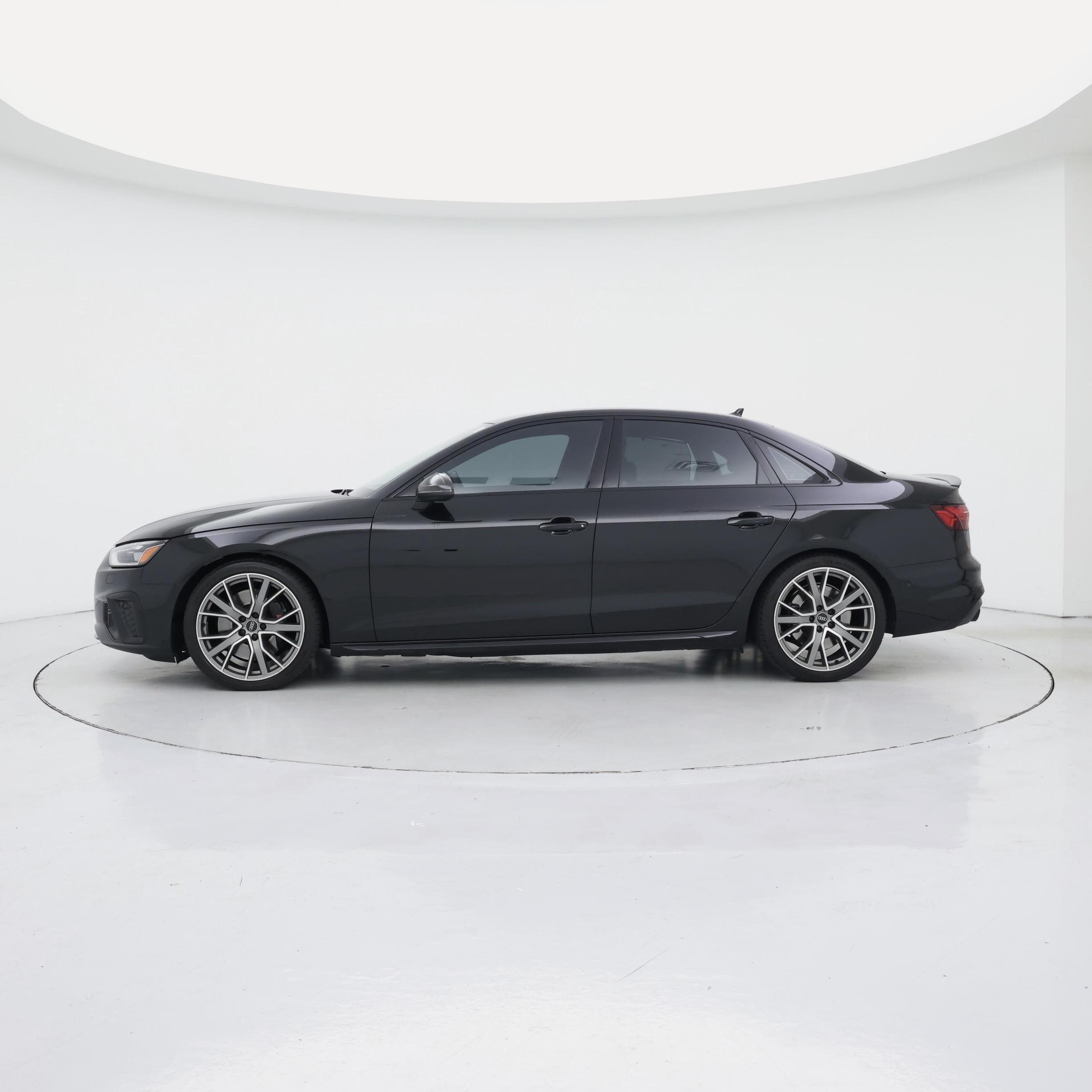 Thumbnail: 2023 Audi S4 - 3