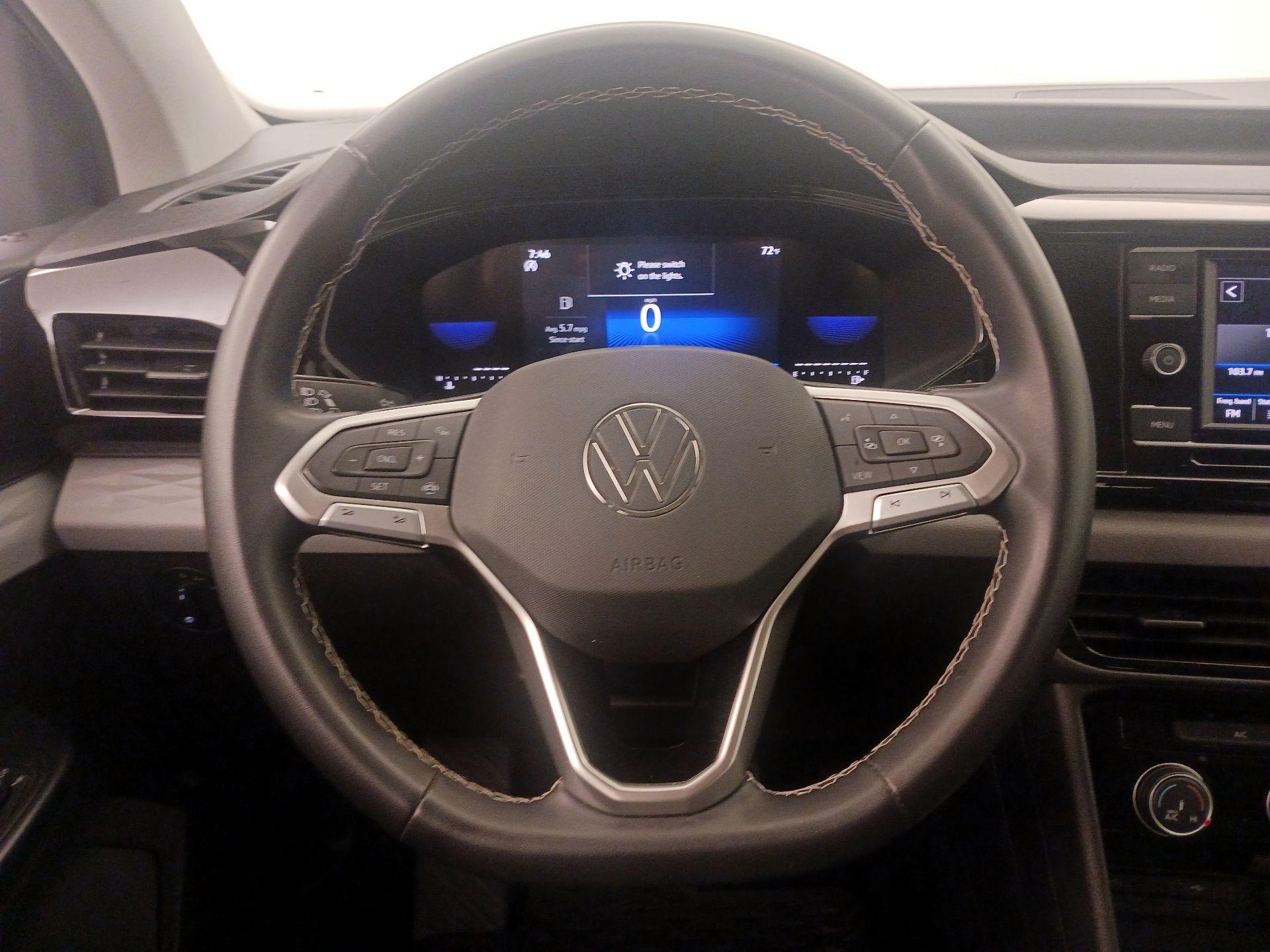 Thumbnail: 2023 Volkswagen Taos - 10