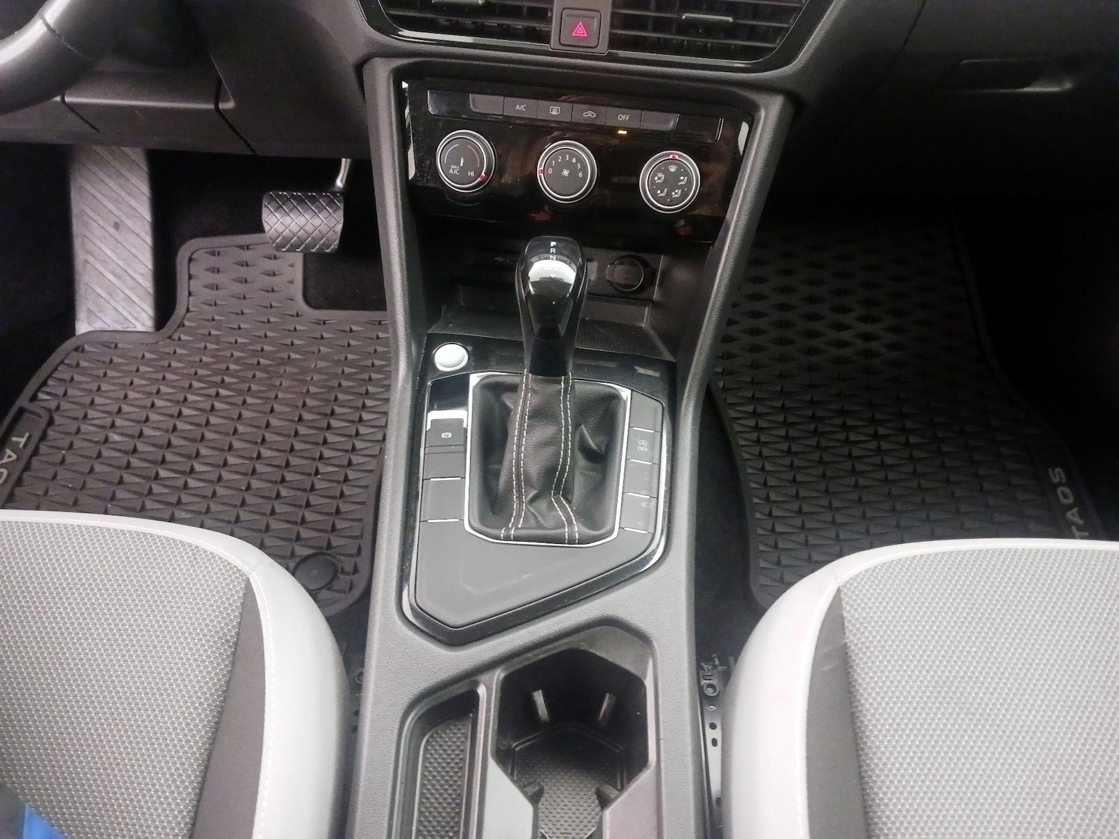 2023 Volkswagen Taos S - Photo 18