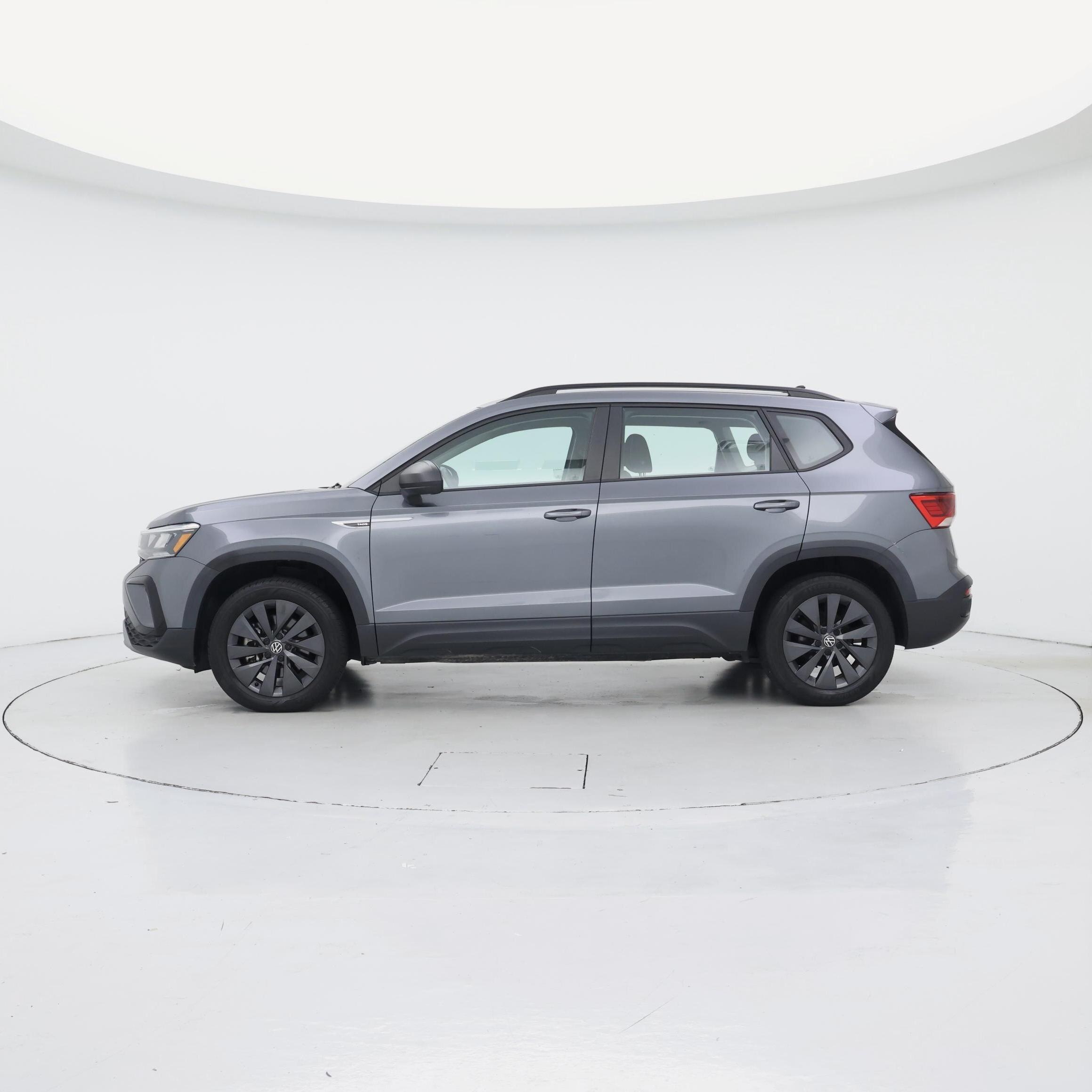 Thumbnail: 2023 Volkswagen Taos - 3