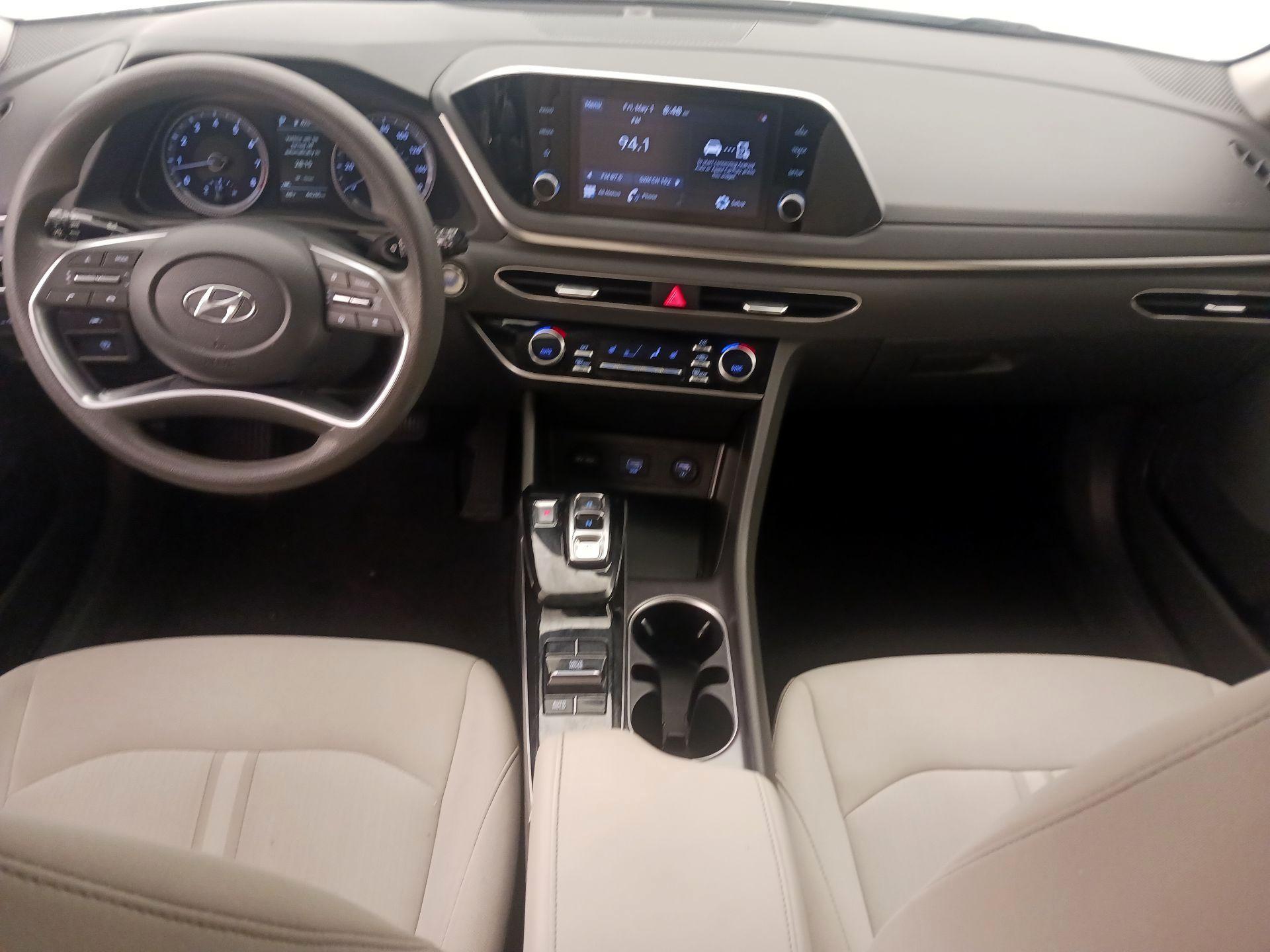 Thumbnail: 2022 Hyundai Sonata - 9