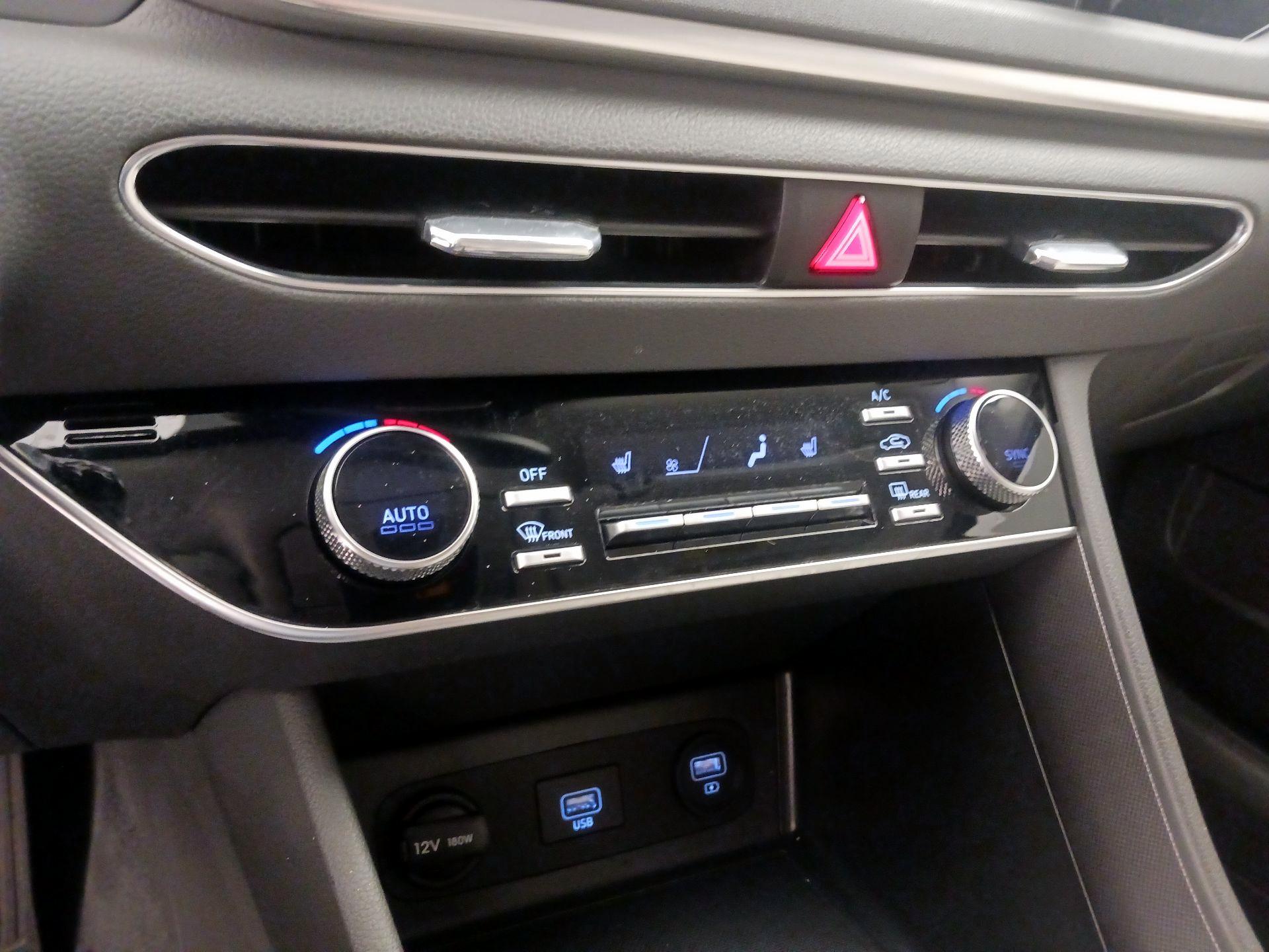 Thumbnail: 2022 Hyundai Sonata - 16