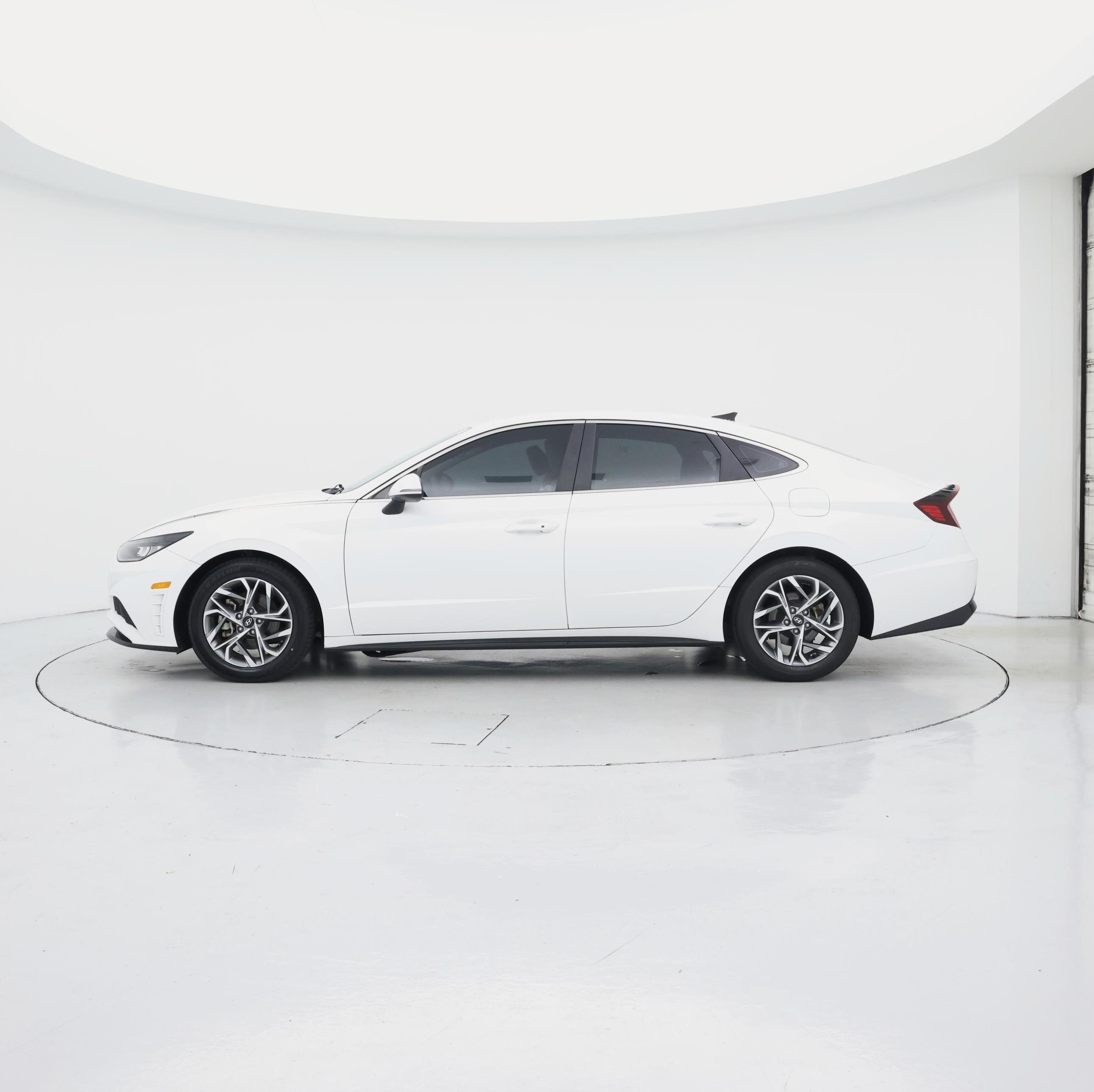 Thumbnail: 2022 Hyundai Sonata - 3