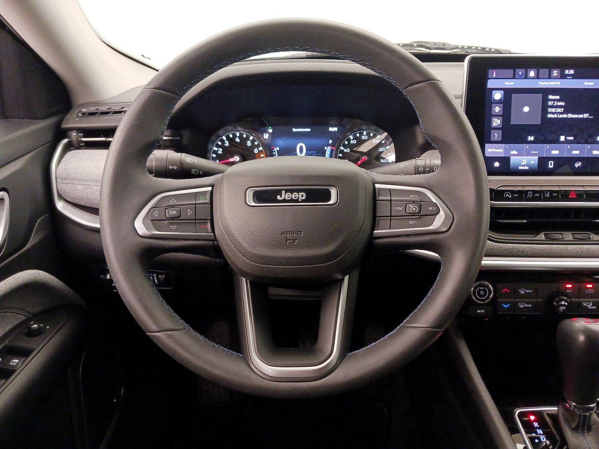 Thumbnail: 2022 Jeep Compass - 10