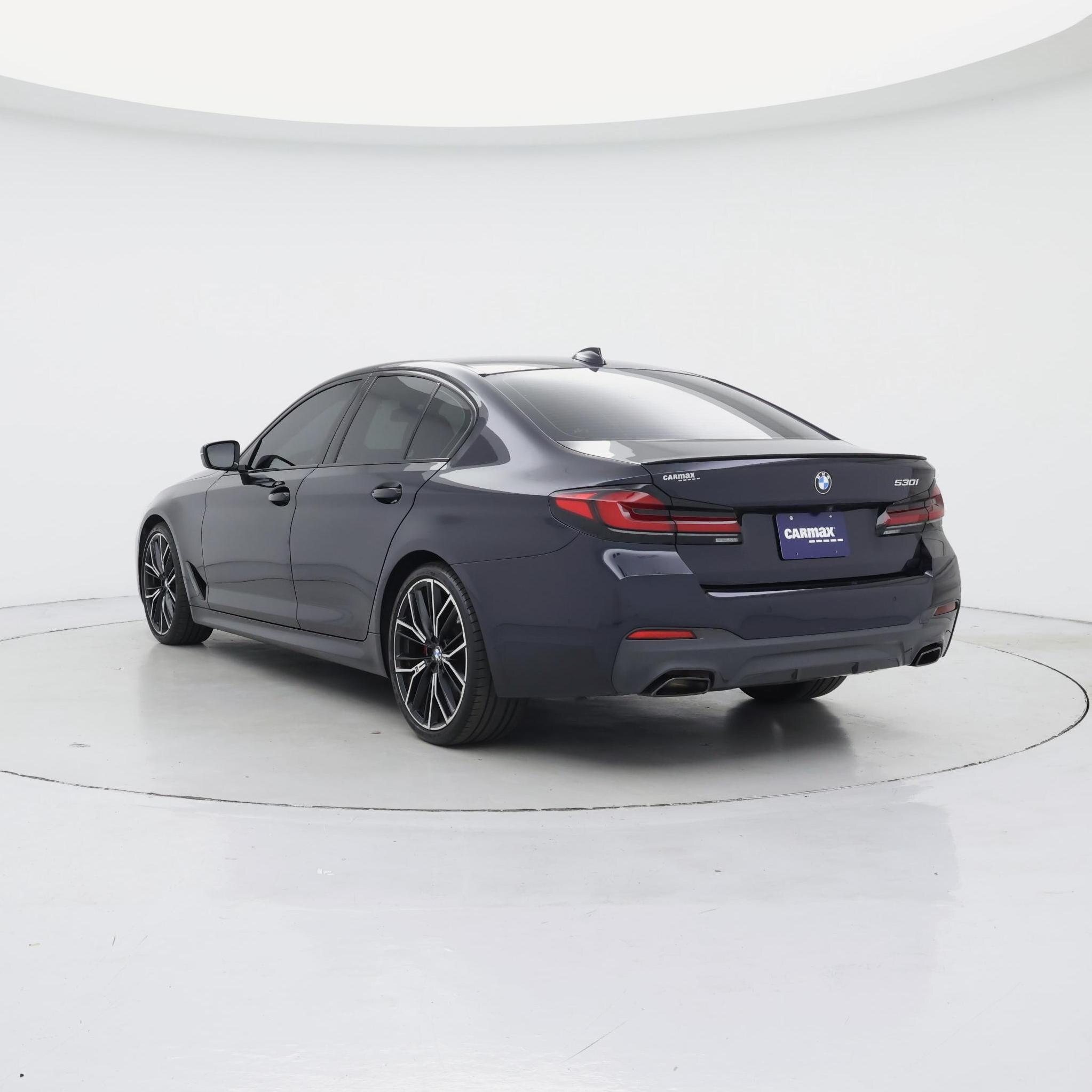 Thumbnail: 2023 BMW 5 Series - 2