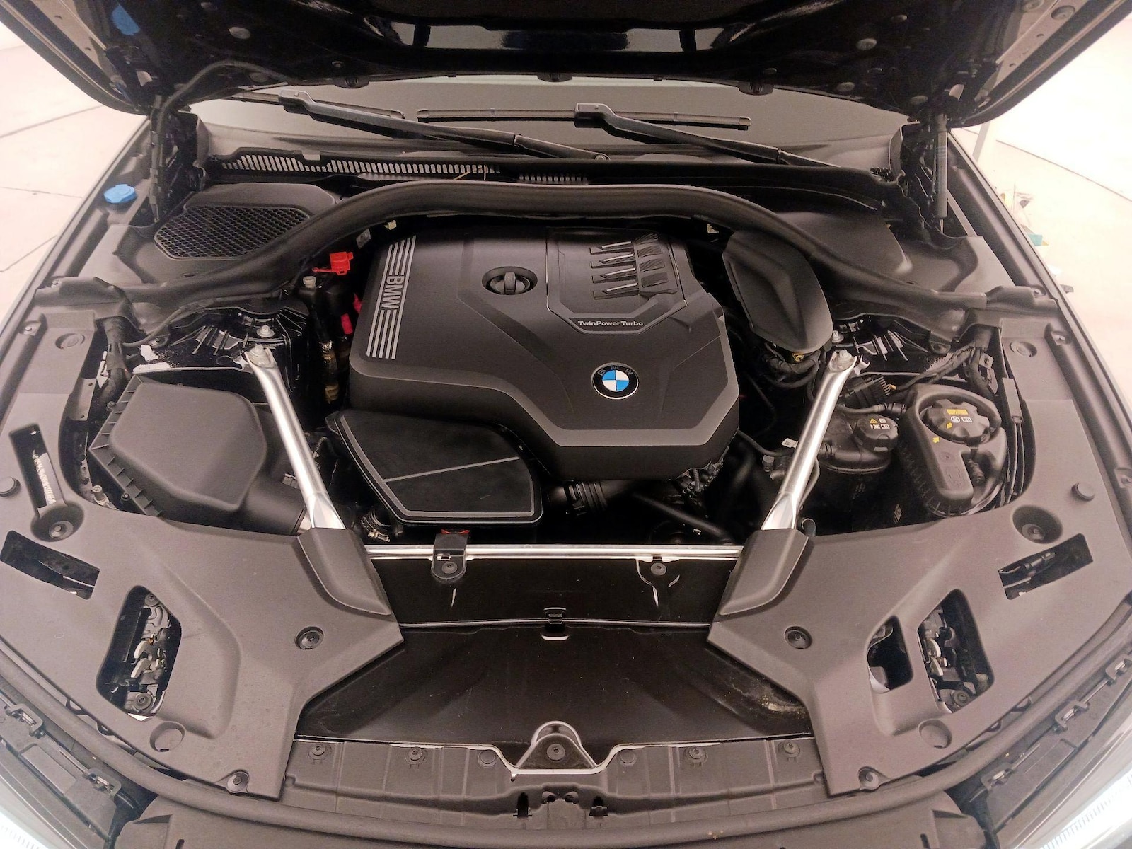 2023 BMW 5 Series 530i - Photo 24
