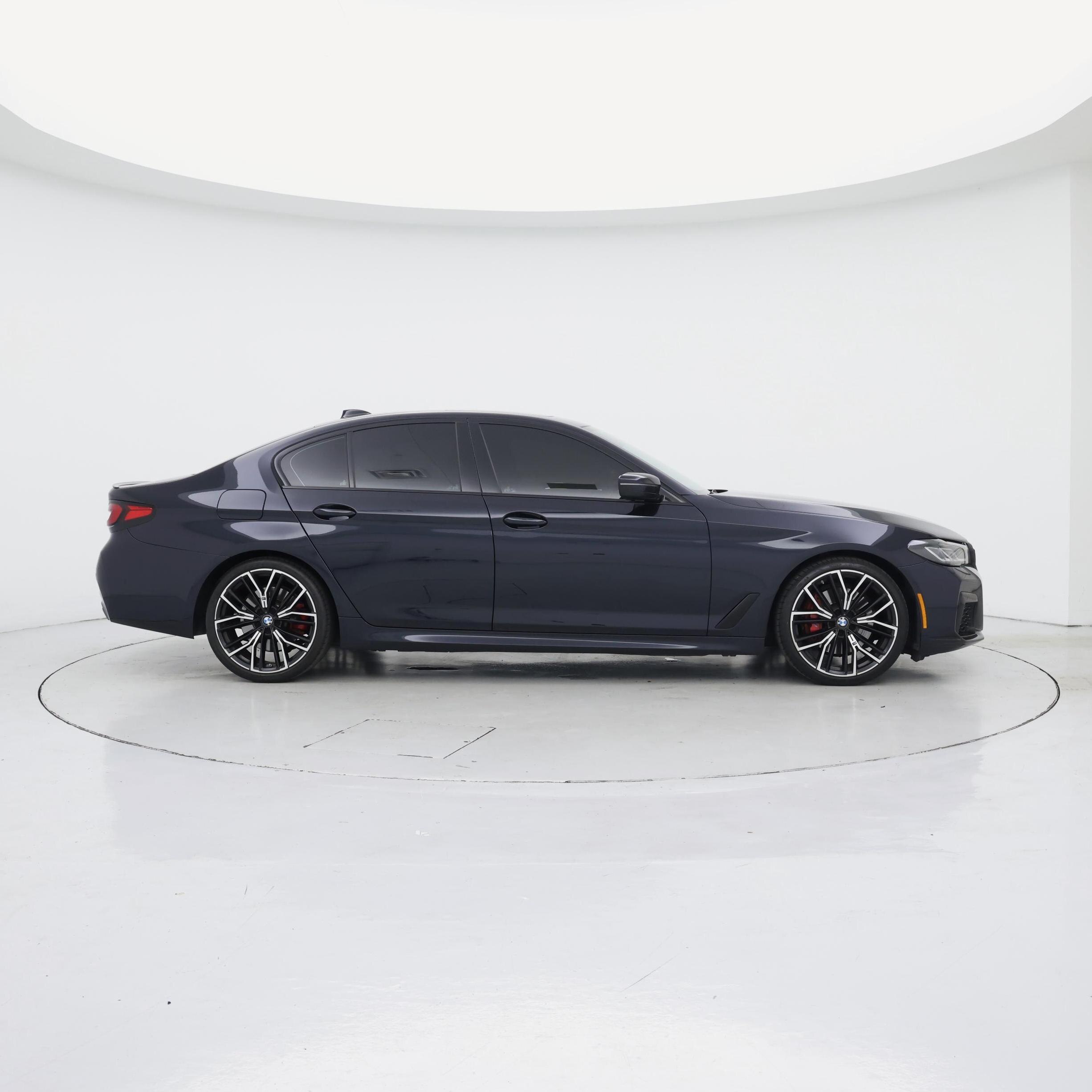 Thumbnail: 2023 BMW 5 Series - 7