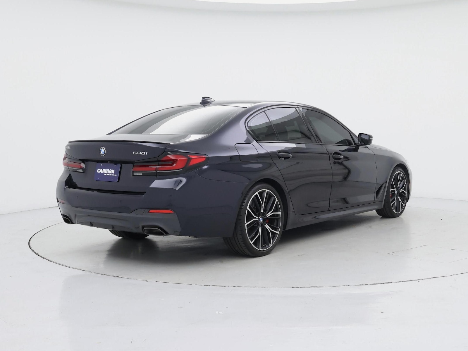 2023 BMW 5 Series 530i - Photo 9