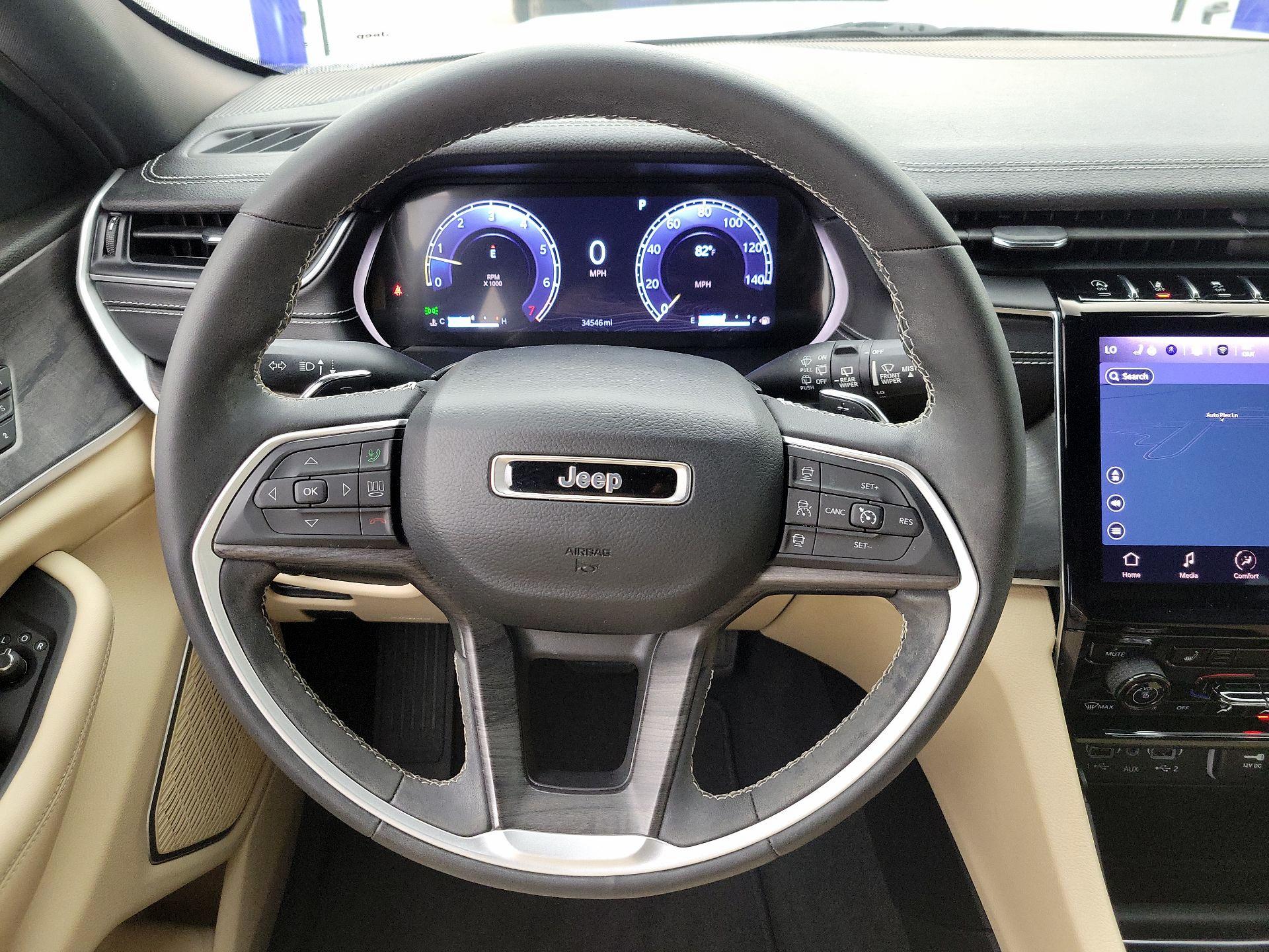 Thumbnail: 2023 Jeep Grand Cherokee - 10