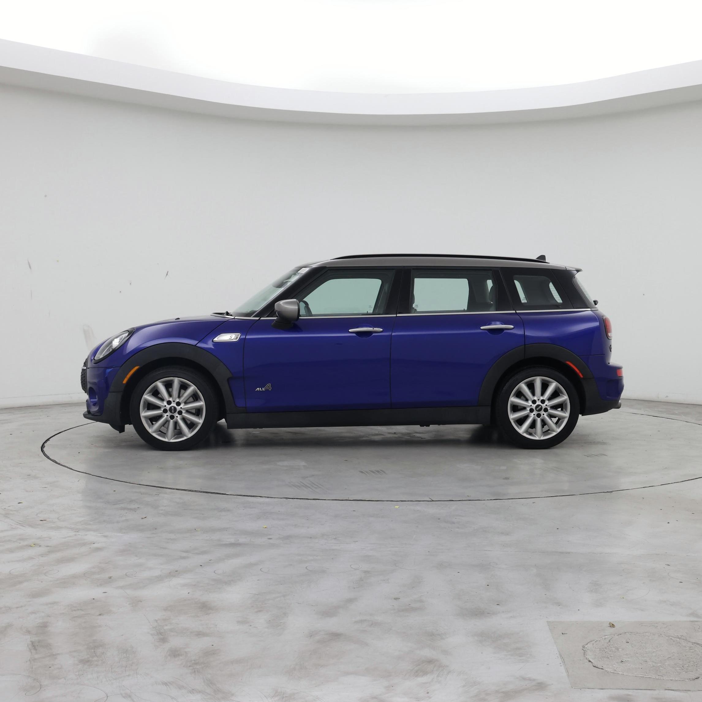 Thumbnail: 2020 MINI Cooper Clubman - 3