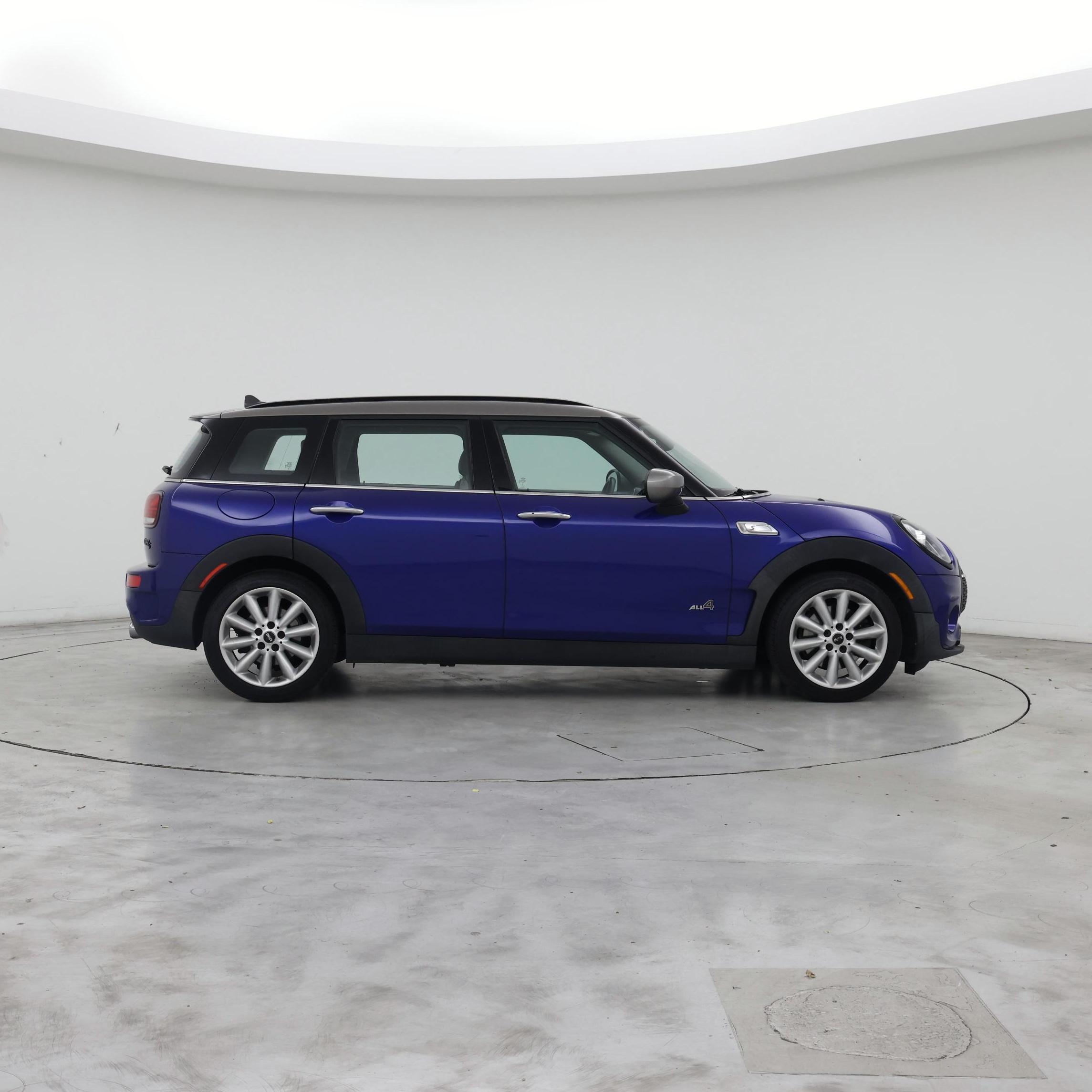 Thumbnail: 2020 MINI Cooper Clubman - 7