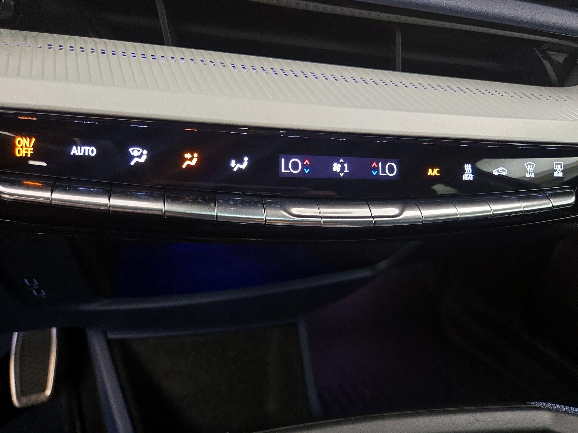 Thumbnail: 2025 Cadillac Optiq - 17