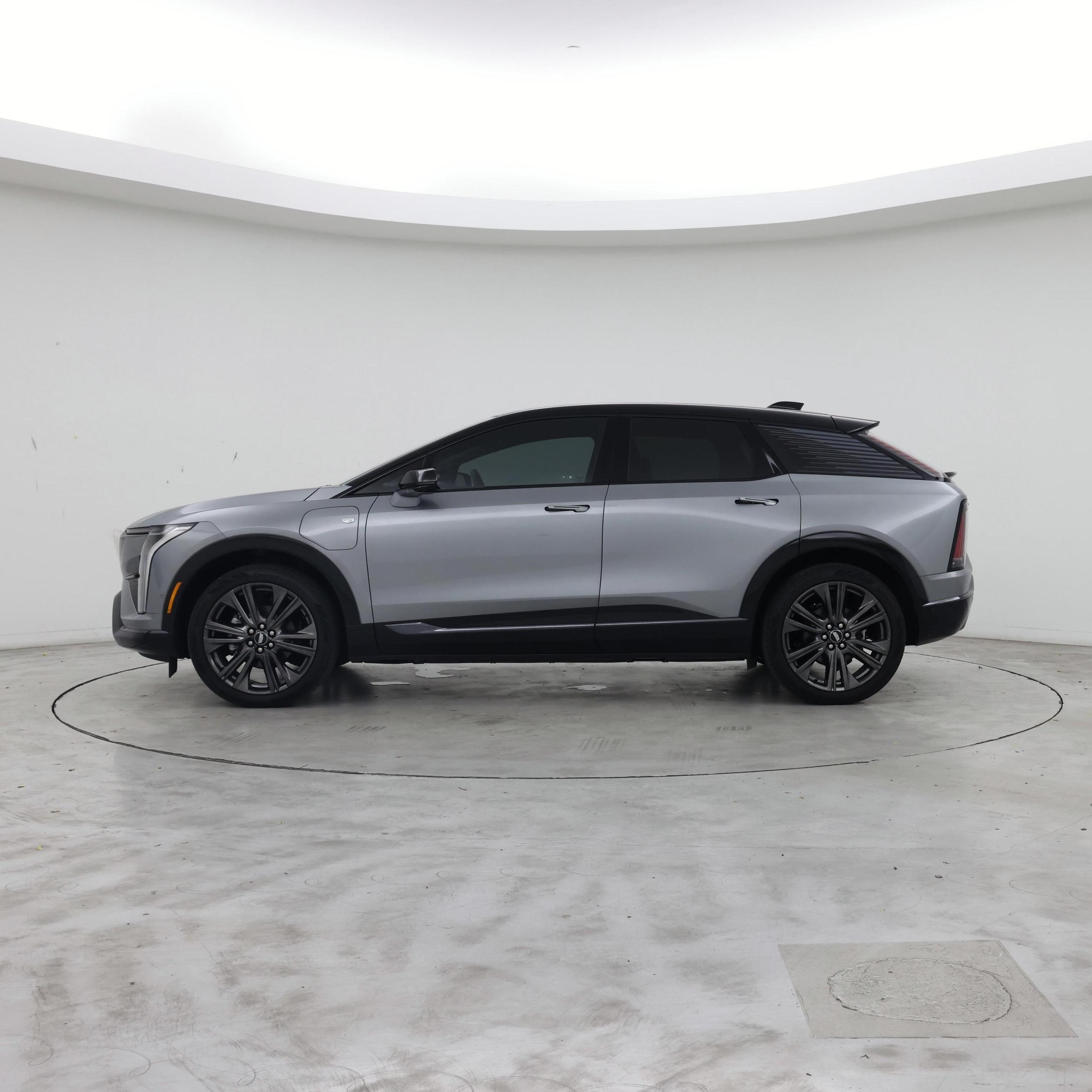 Thumbnail: 2025 Cadillac Optiq - 3