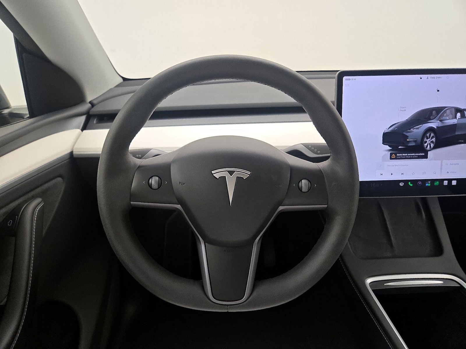 2023 Tesla Model Y Long Range - Photo 11