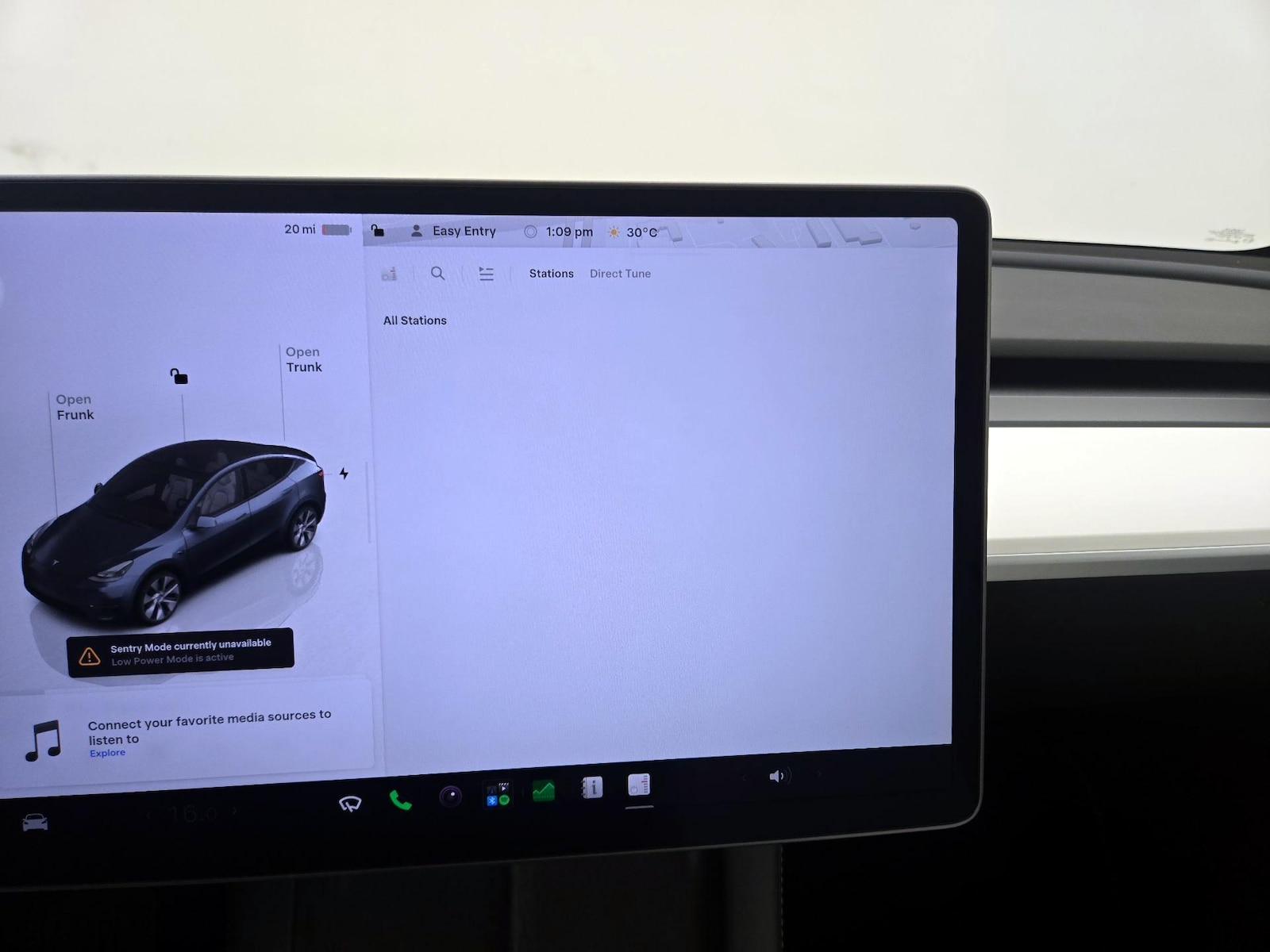 2023 Tesla Model Y Long Range - Photo 16