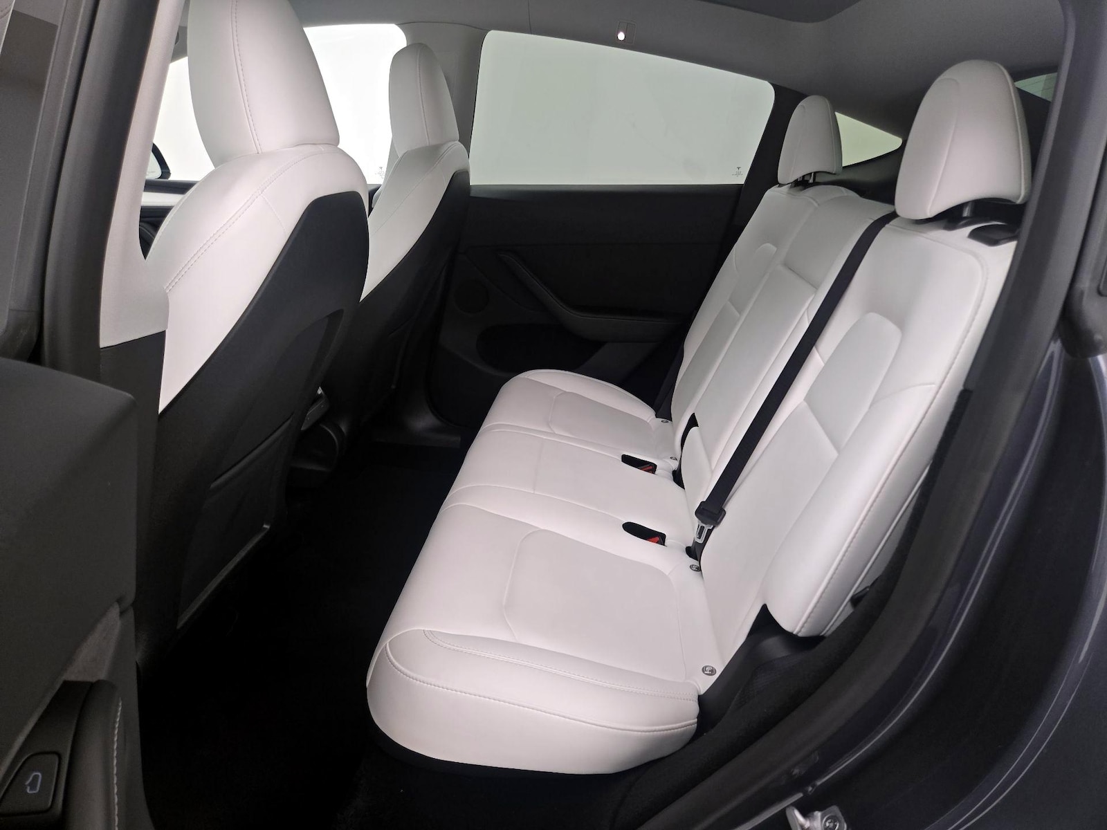 2023 Tesla Model Y Long Range - Photo 21