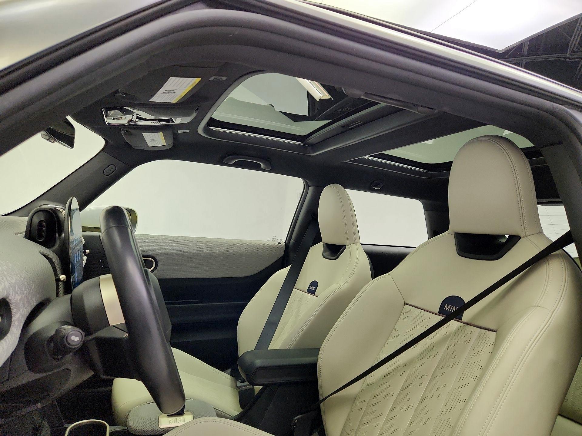 Thumbnail: 2025 MINI Cooper Hardtop - 19