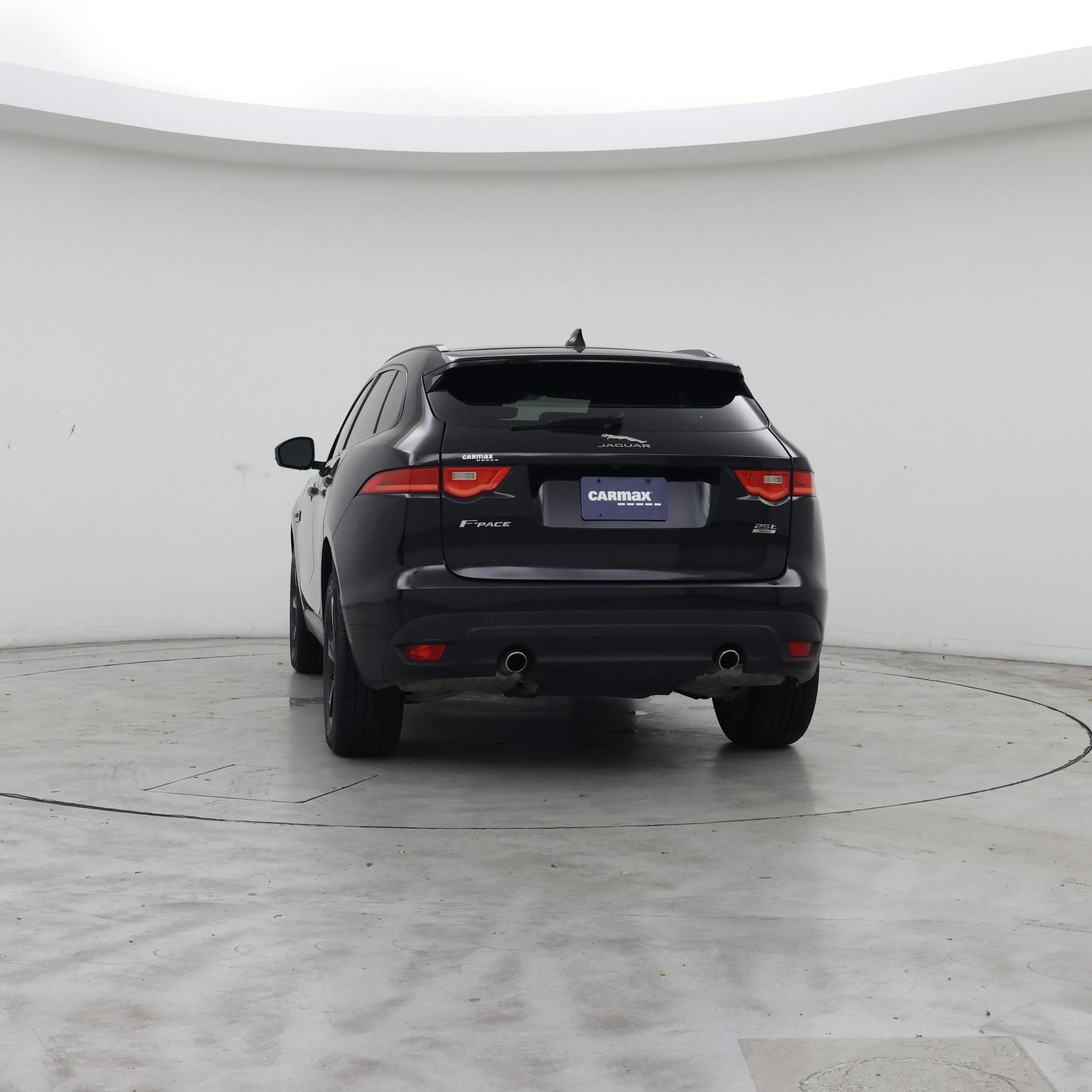 Thumbnail: 2020 Jaguar F-Pace - 6