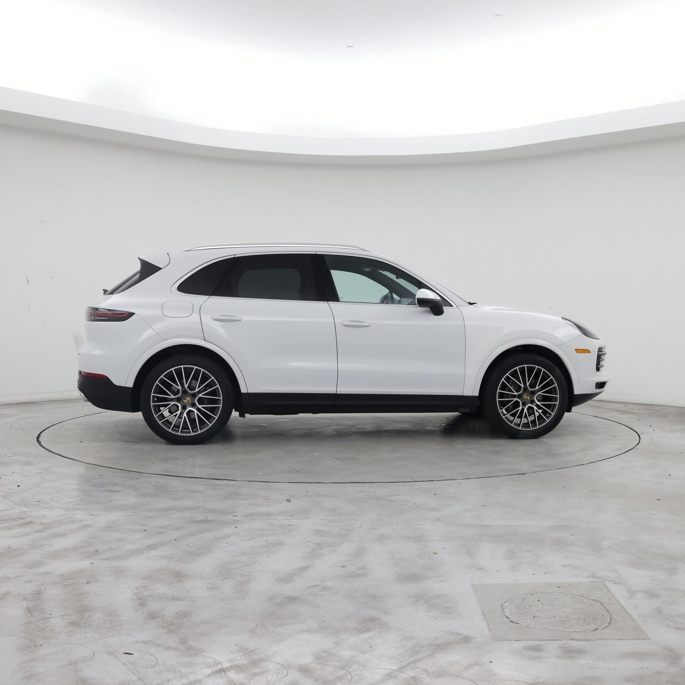 Thumbnail: 2020 Porsche Cayenne - 7