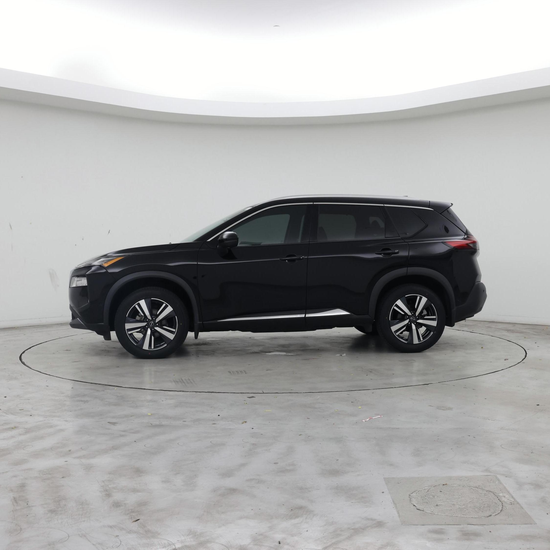 Thumbnail: 2023 Nissan Rogue - 3