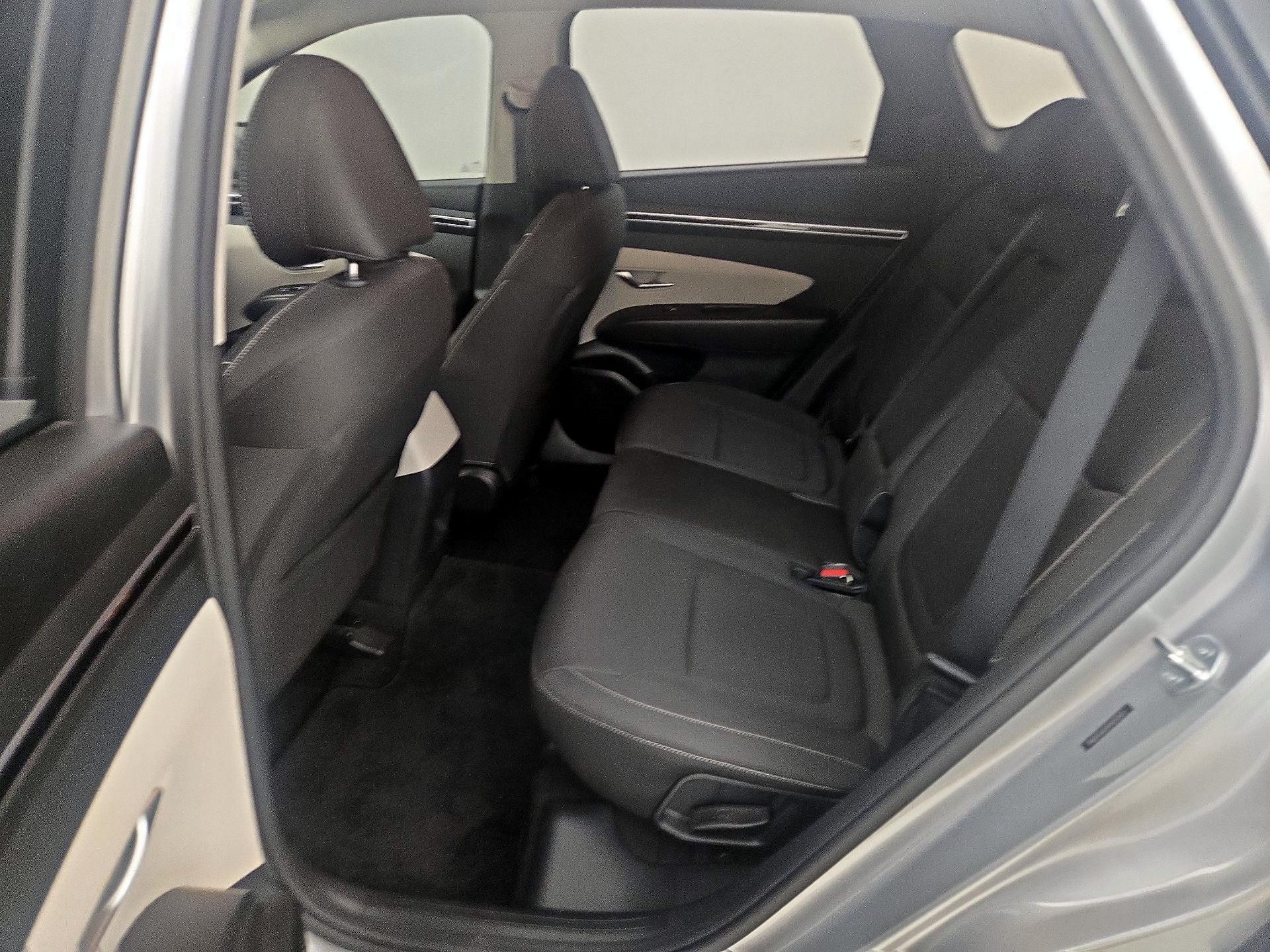 Thumbnail: 2023 Hyundai Tucson - 19