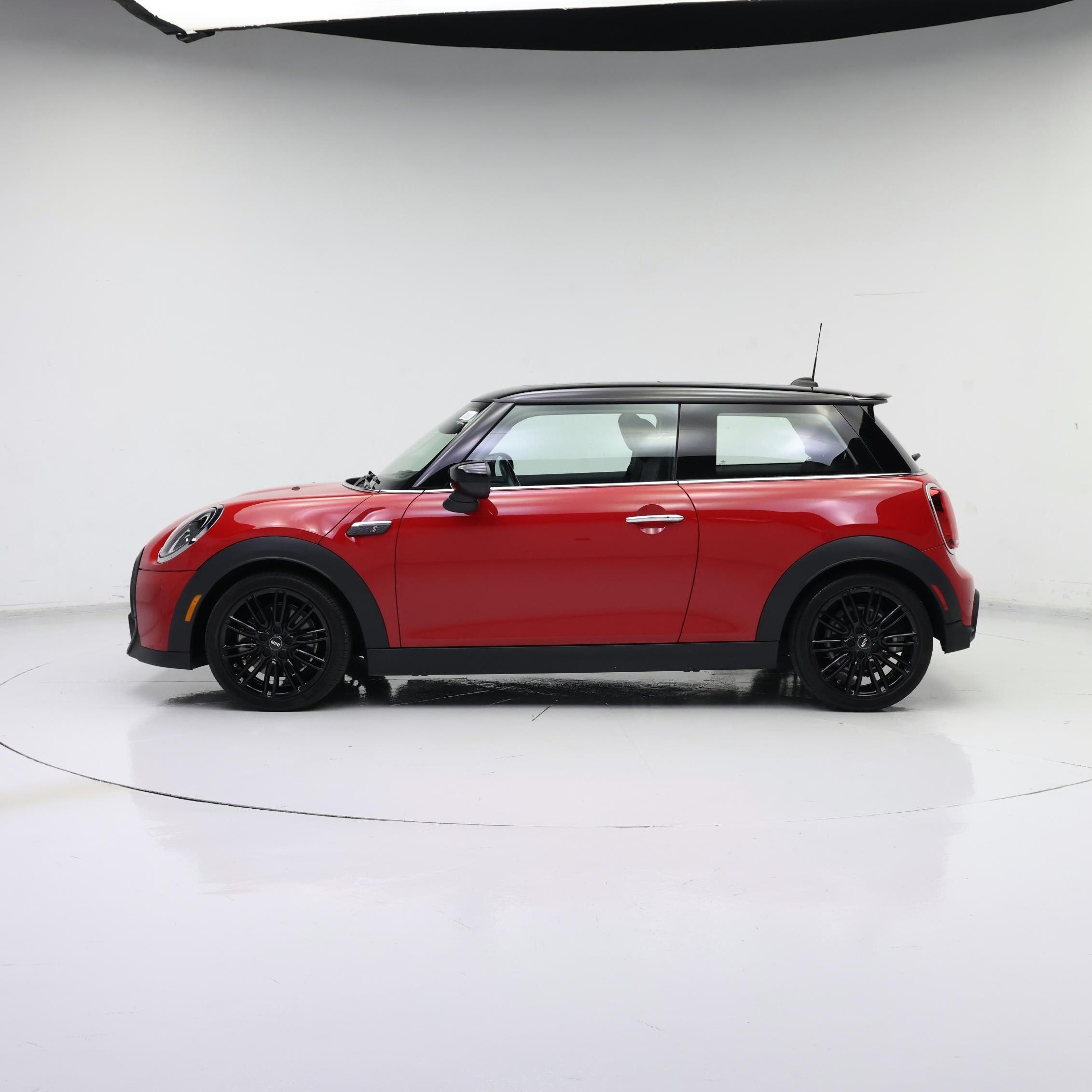 Thumbnail: 2023 MINI Cooper Hardtop - 3