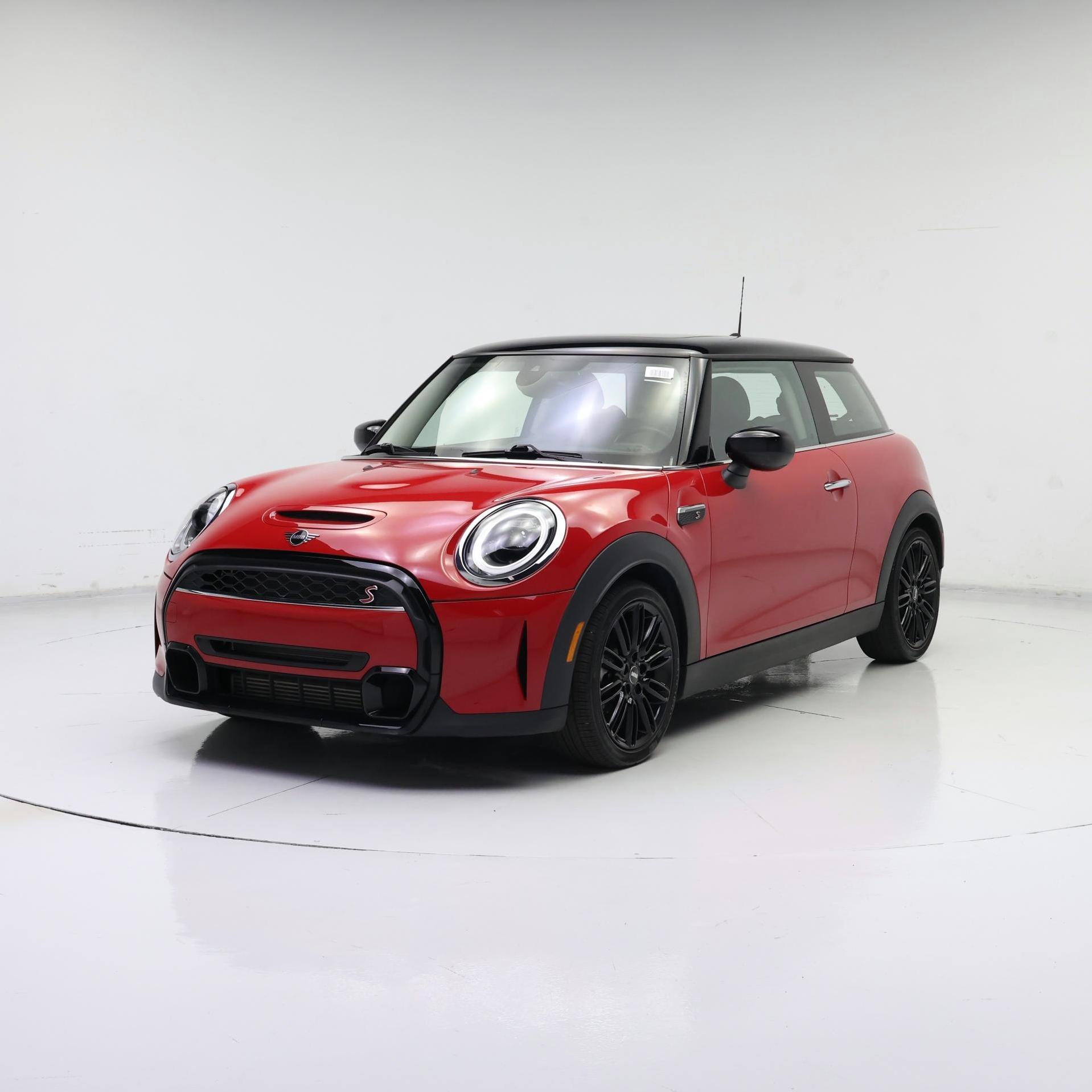 Thumbnail: 2023 MINI Cooper Hardtop - 4