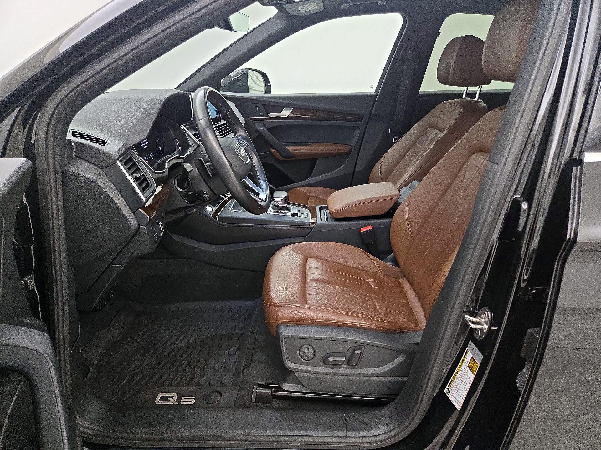 Thumbnail: 2020 Audi Q5 - 11
