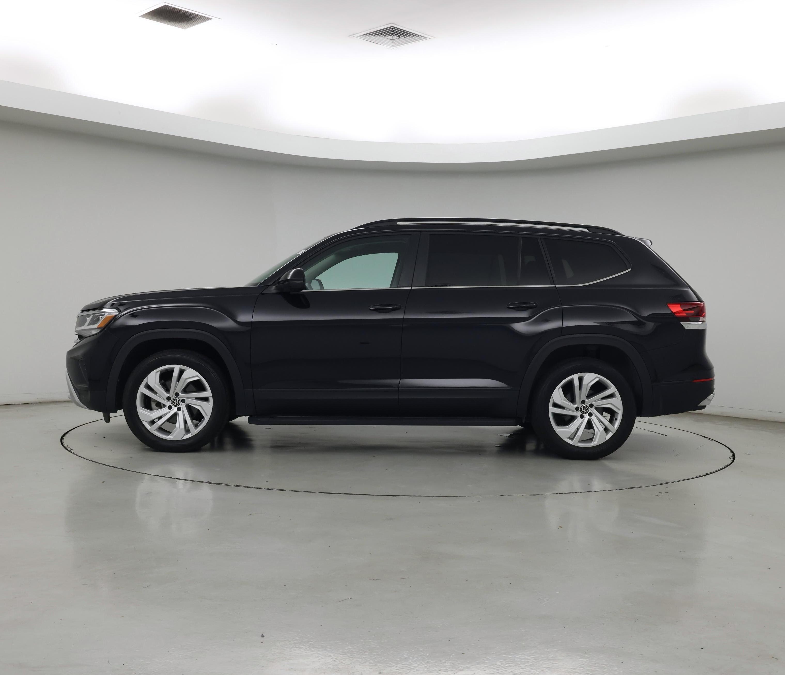 Thumbnail: 2023 Volkswagen Atlas - 3