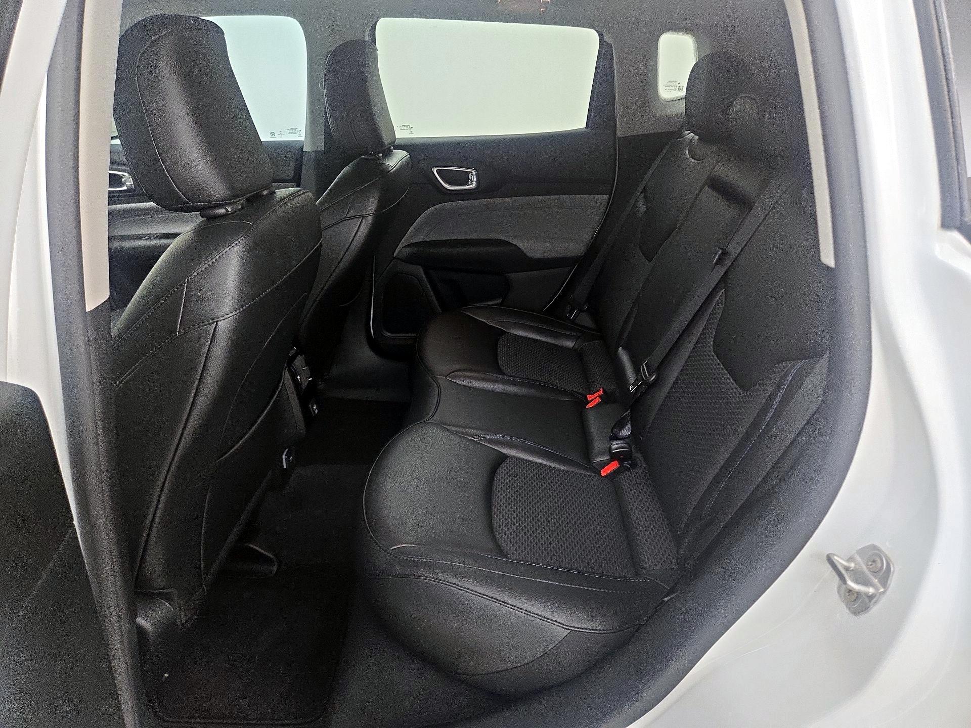 Thumbnail: 2022 Jeep Compass - 19