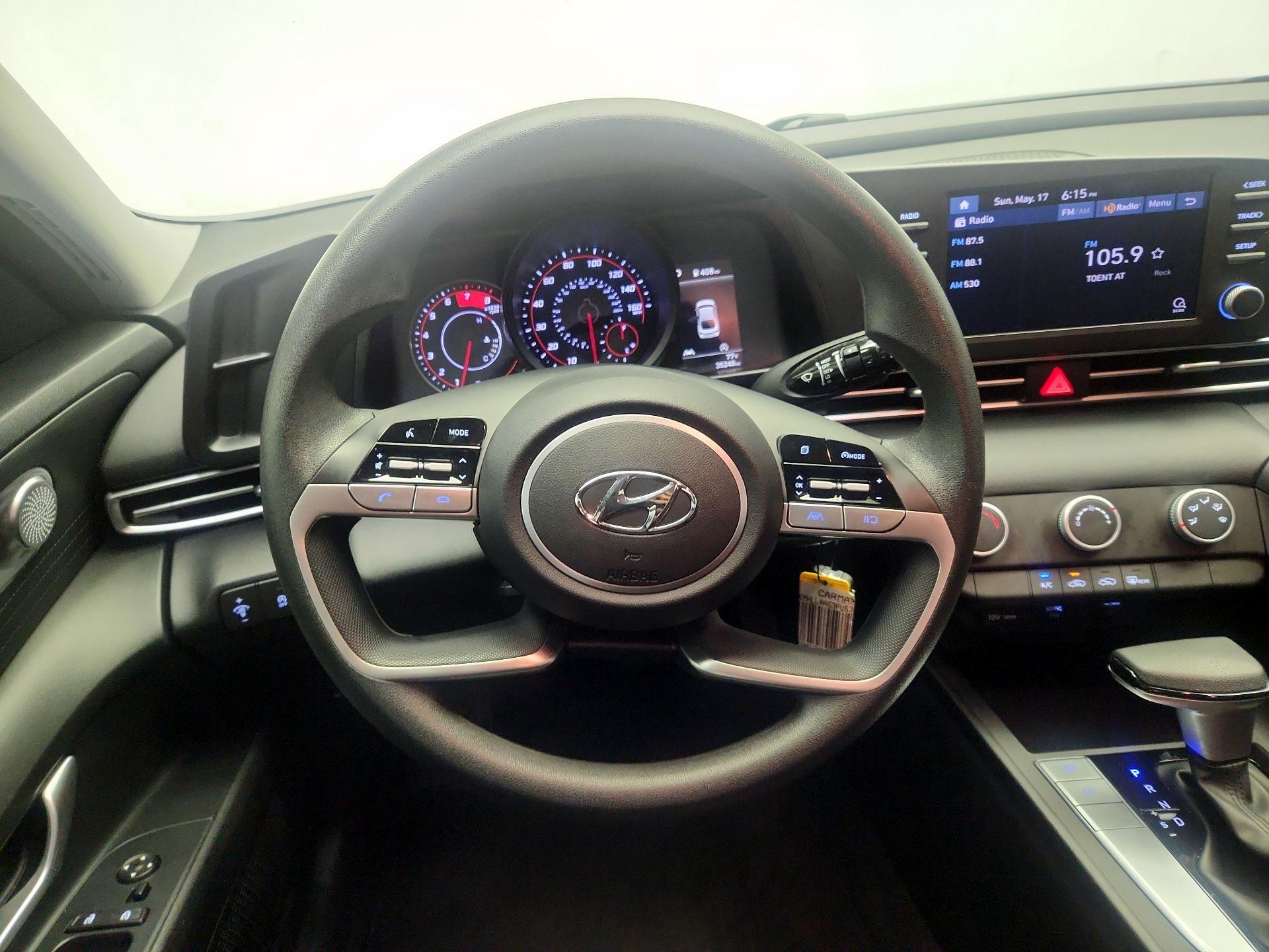 Thumbnail: 2023 Hyundai Elantra - 10
