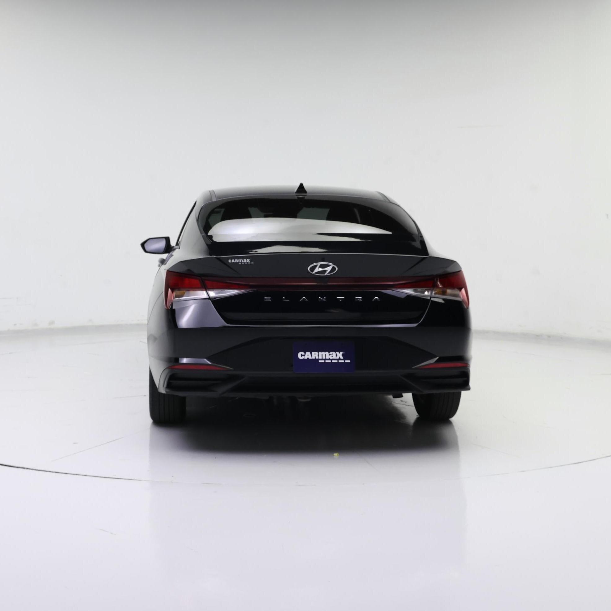 Thumbnail: 2023 Hyundai Elantra - 6