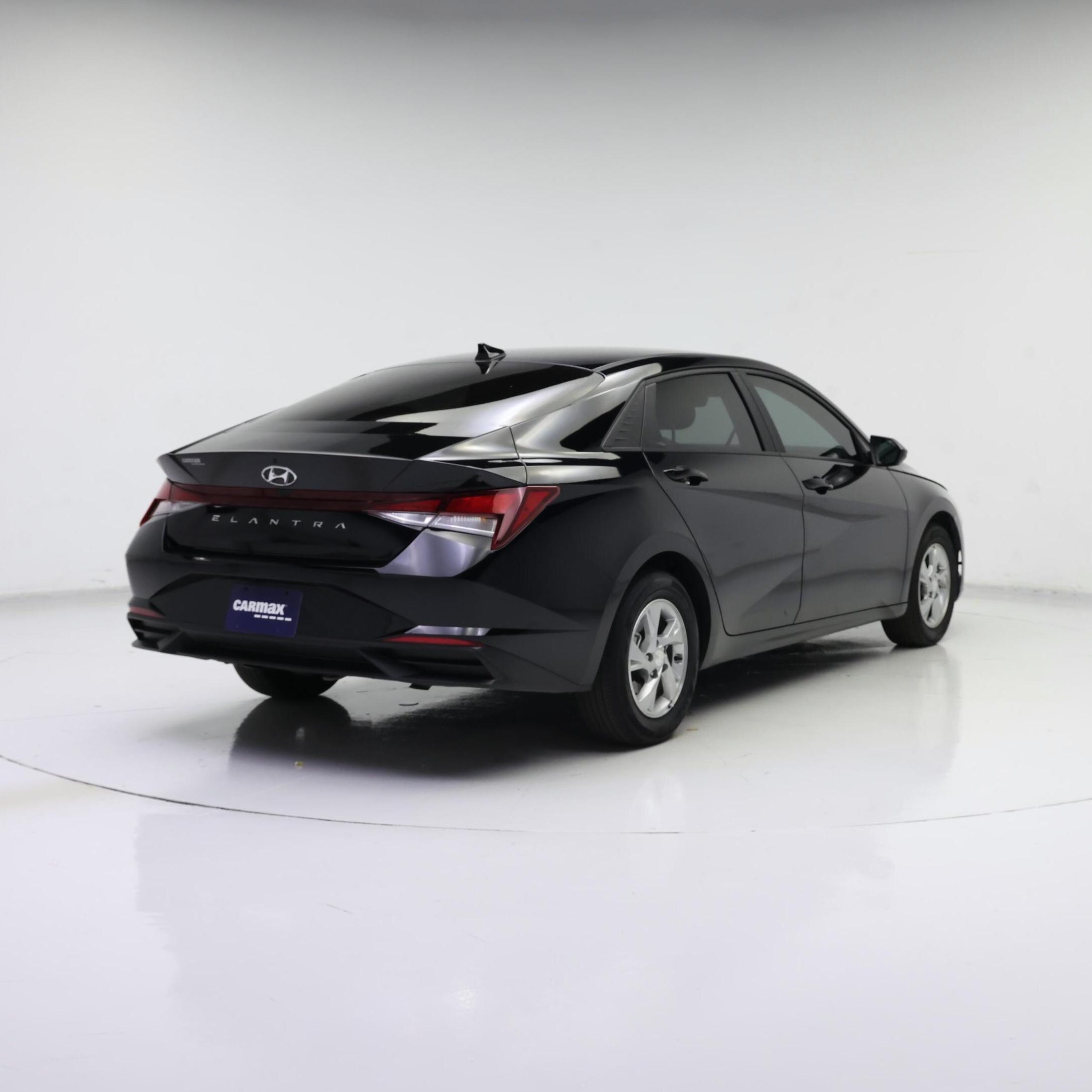 Thumbnail: 2023 Hyundai Elantra - 8
