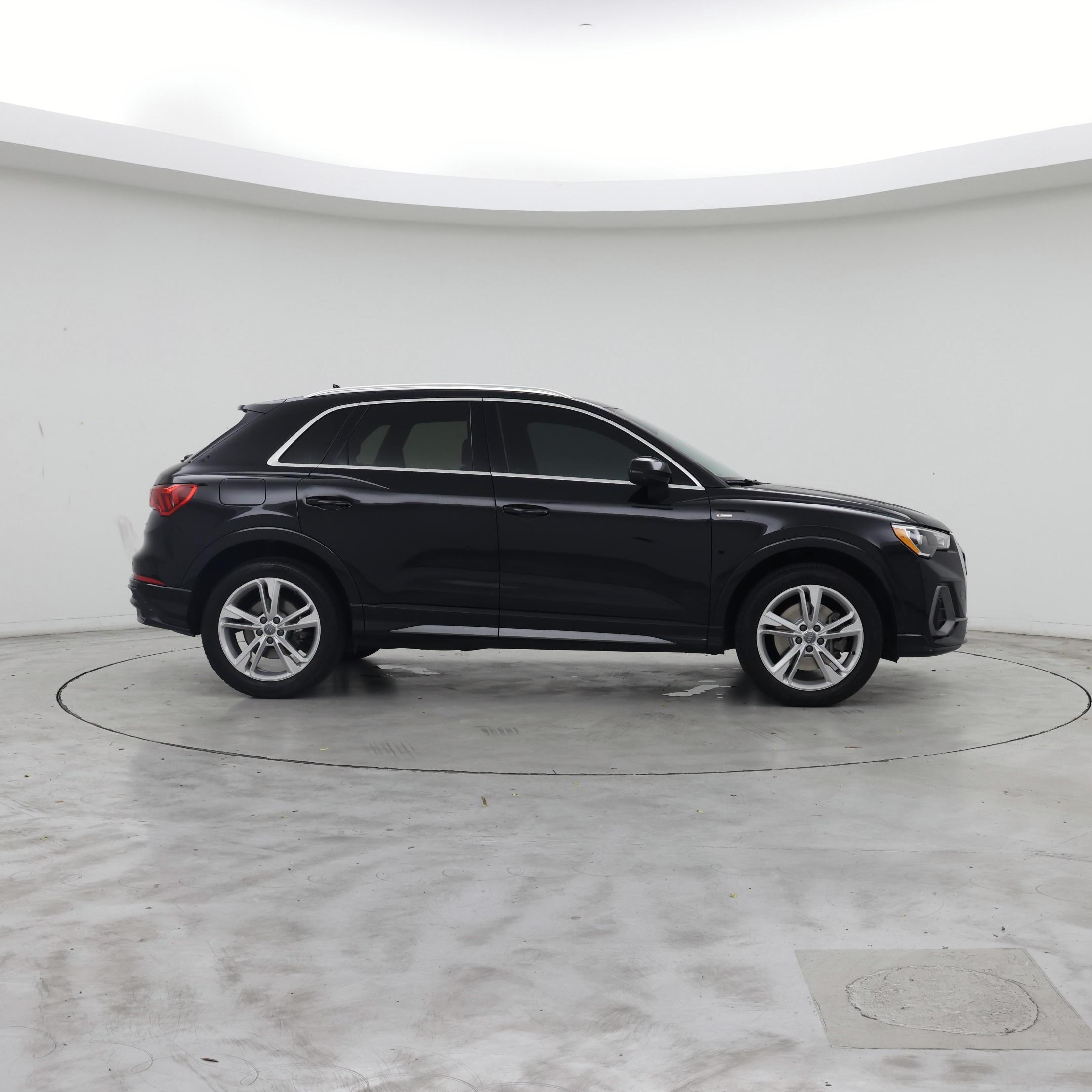 Thumbnail: 2020 Audi Q3 - 7
